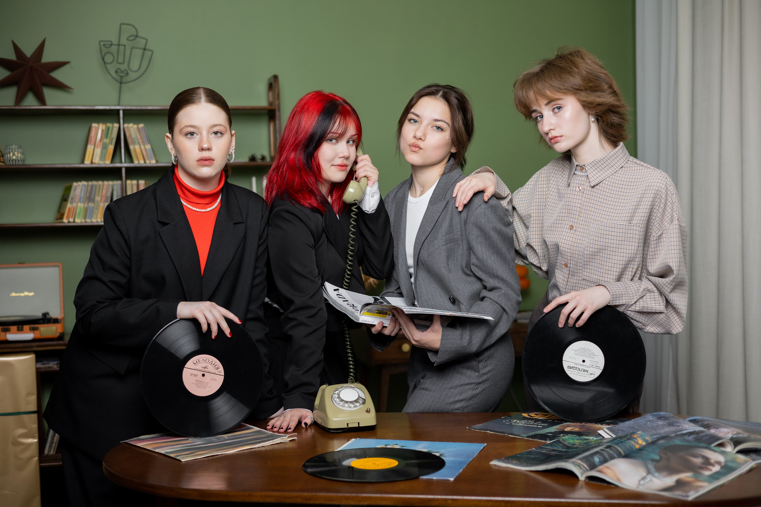 Зал Light-100. Выпускные альбомы. Школьный и семейный фотограф Виктория Игнатьева