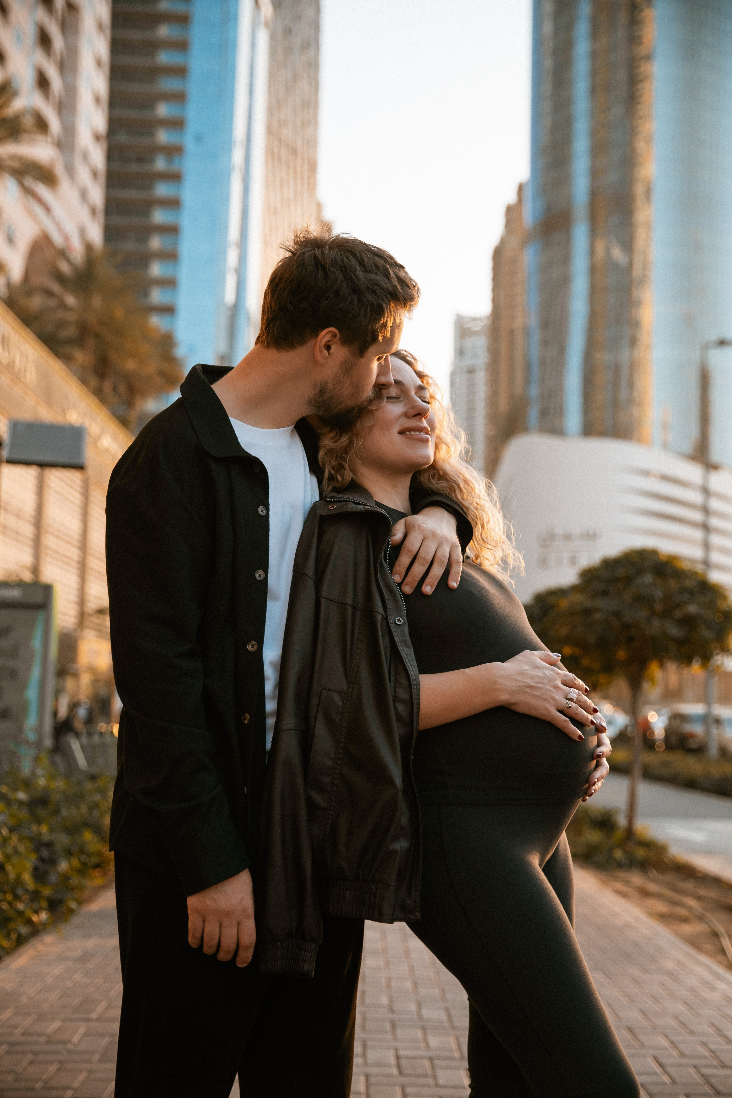 Street Style pregnancy. Валерия Солнцева свадебный и семейный фотограф