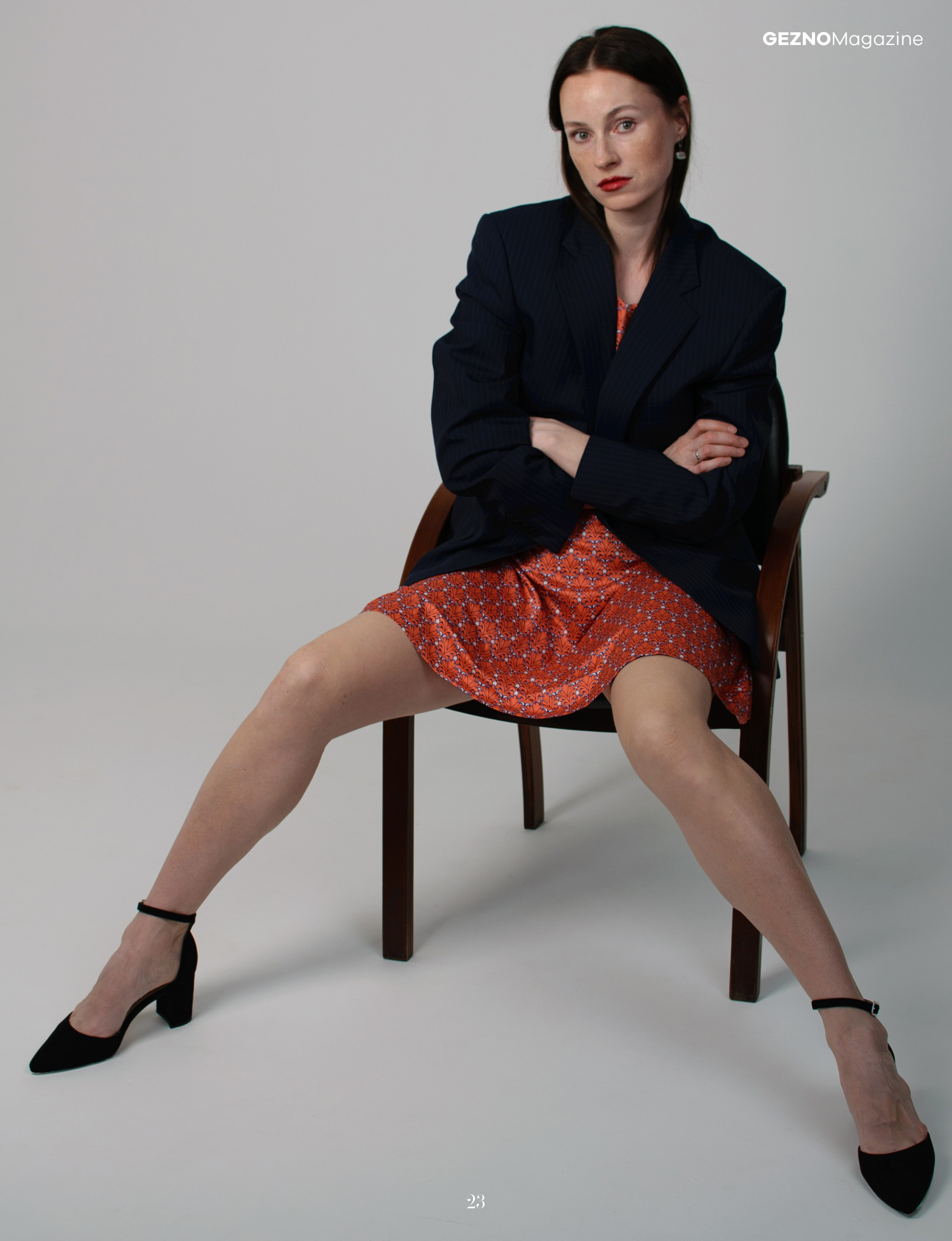 GEZNO, Paris, France Потеря -  история о том, как женщина теряет себя, выполняя мужские обязанности изо дня в день Фотограф в Омске Ульяна Красикова 