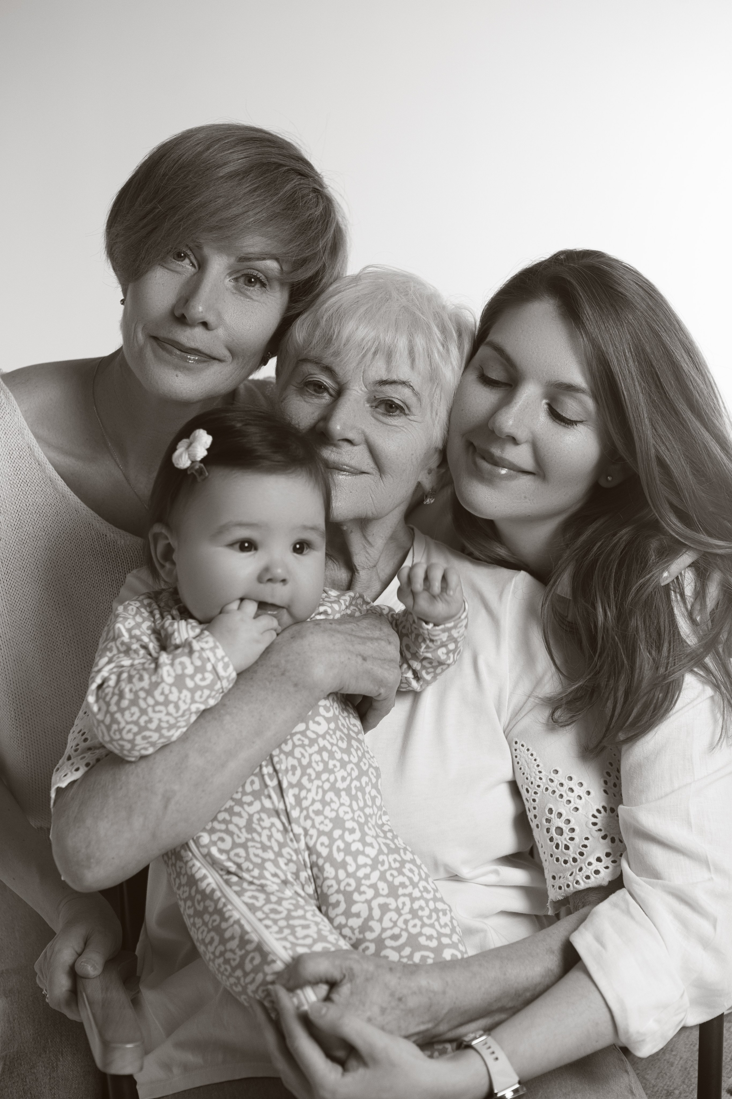 4 поколения. Фотограф Алина Кучумова