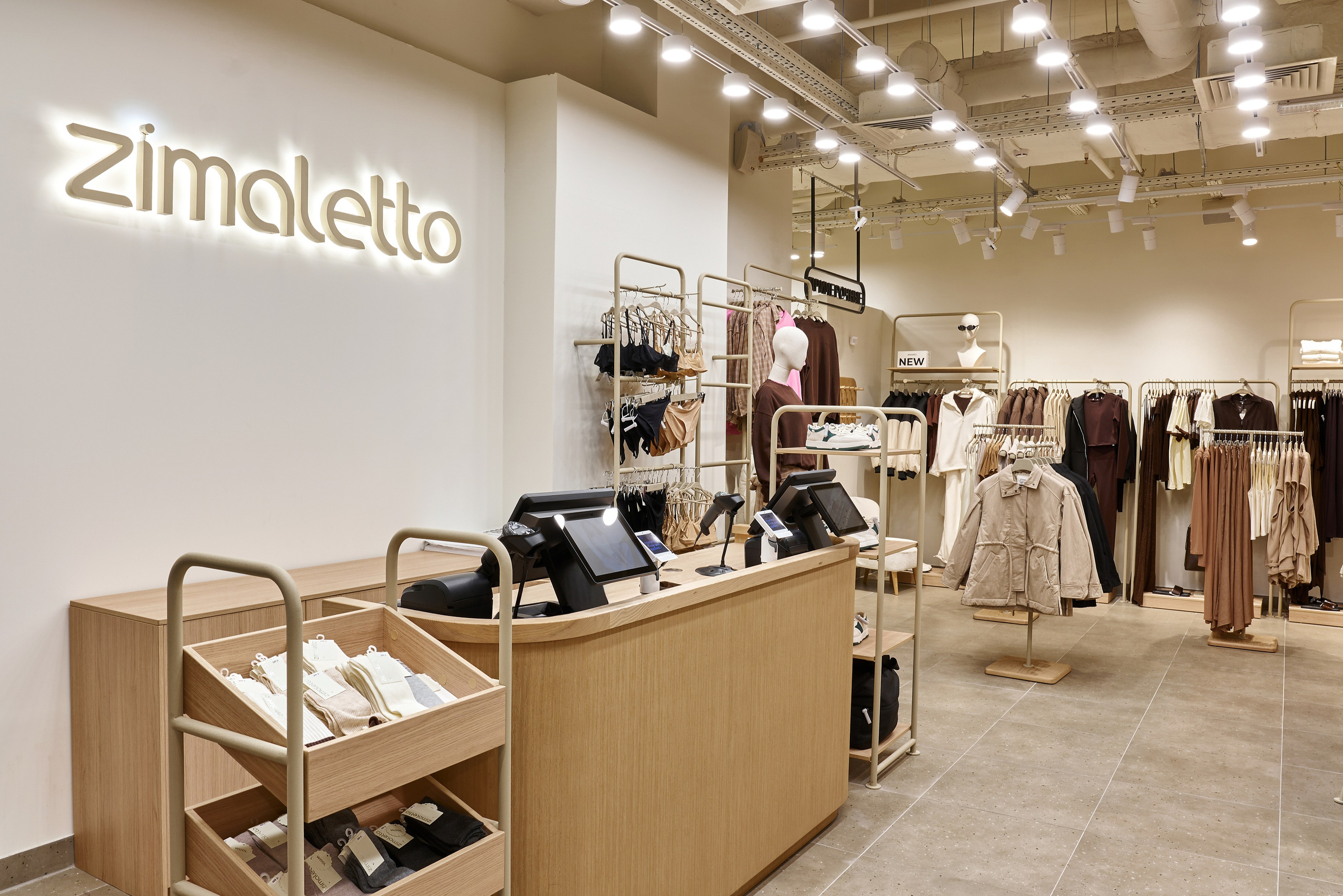 Фотограф коммерческой недвижимости в Анапе. Профессиональный фотограф в Анапе Артем Ковальский