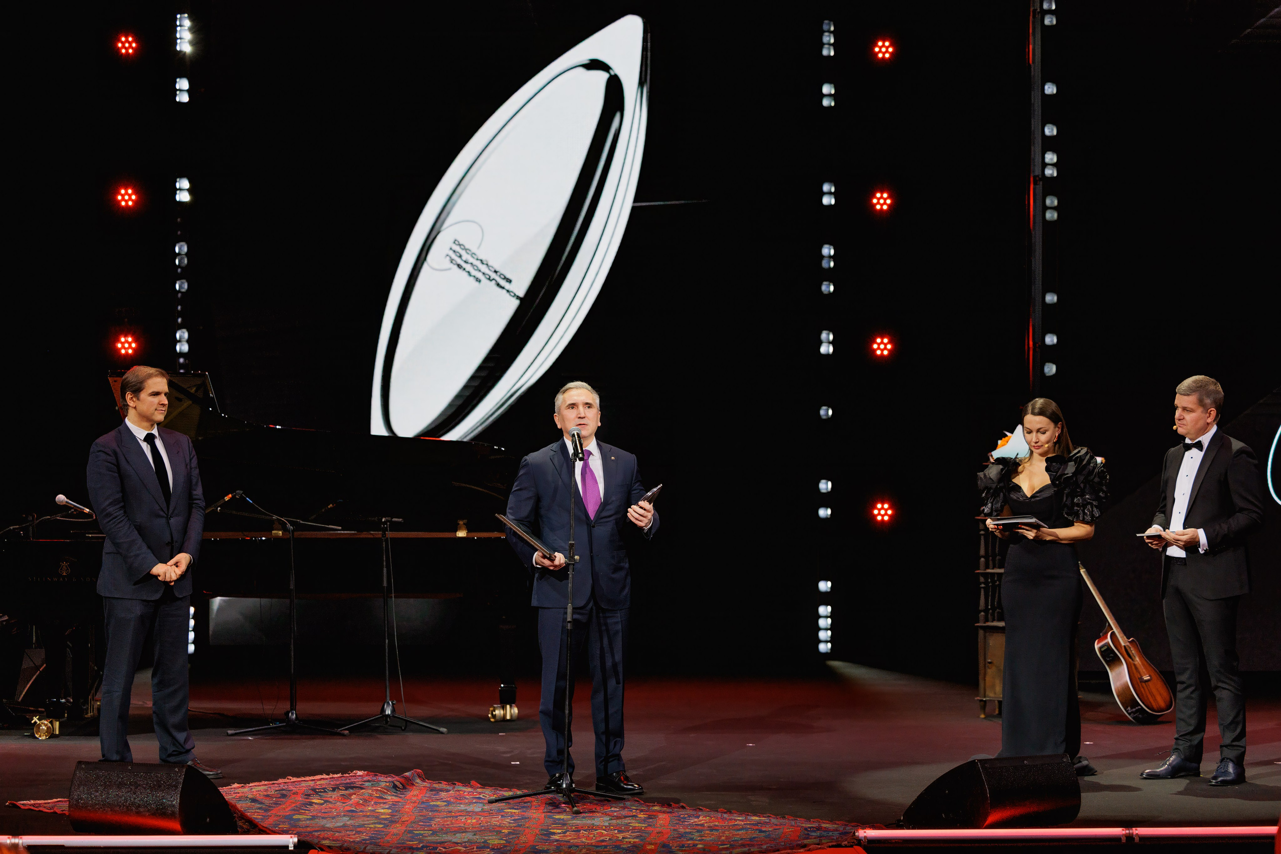 Business. Максим Чернышев — фотограф