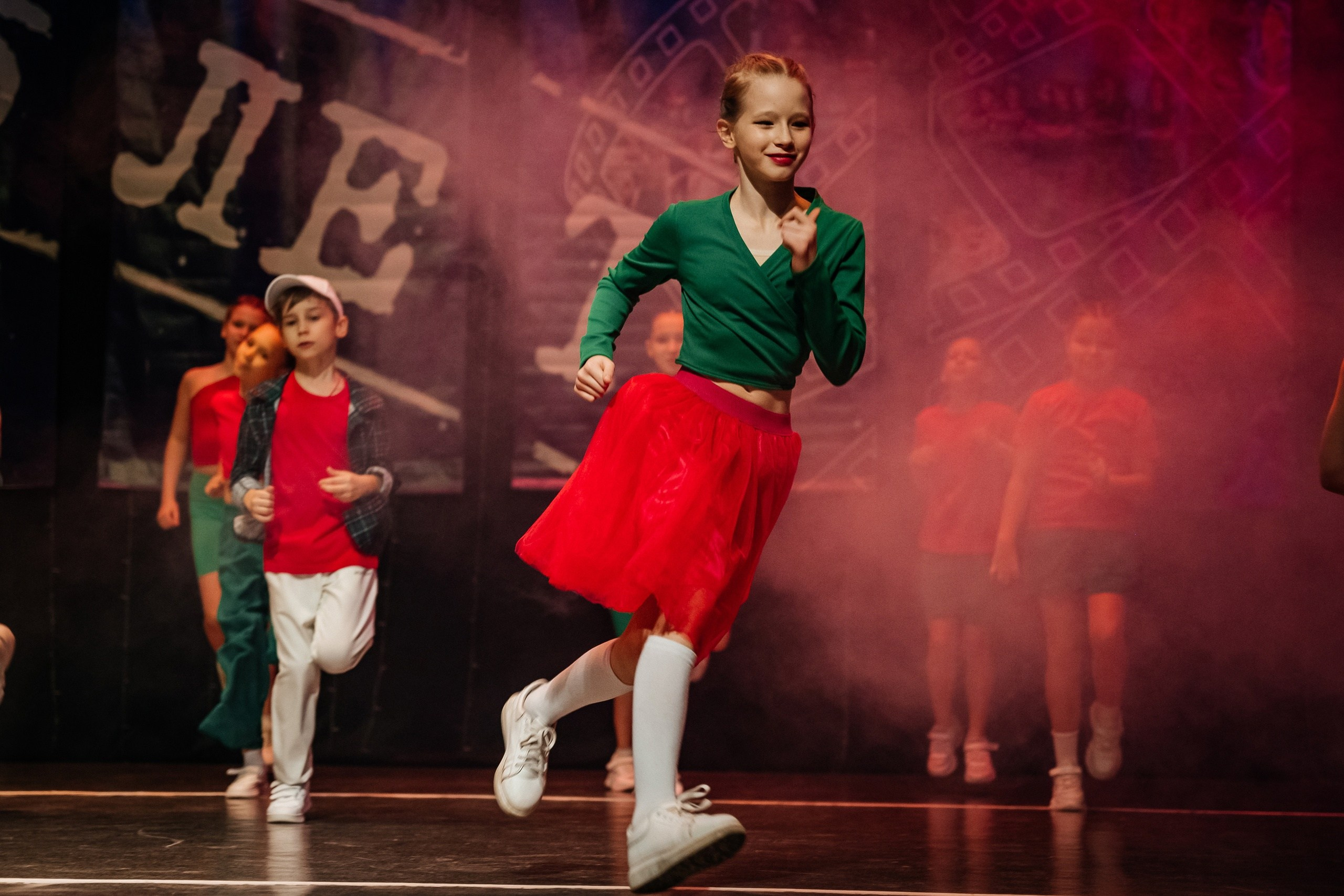 Танцы. Фотограф Елена Рогашкова