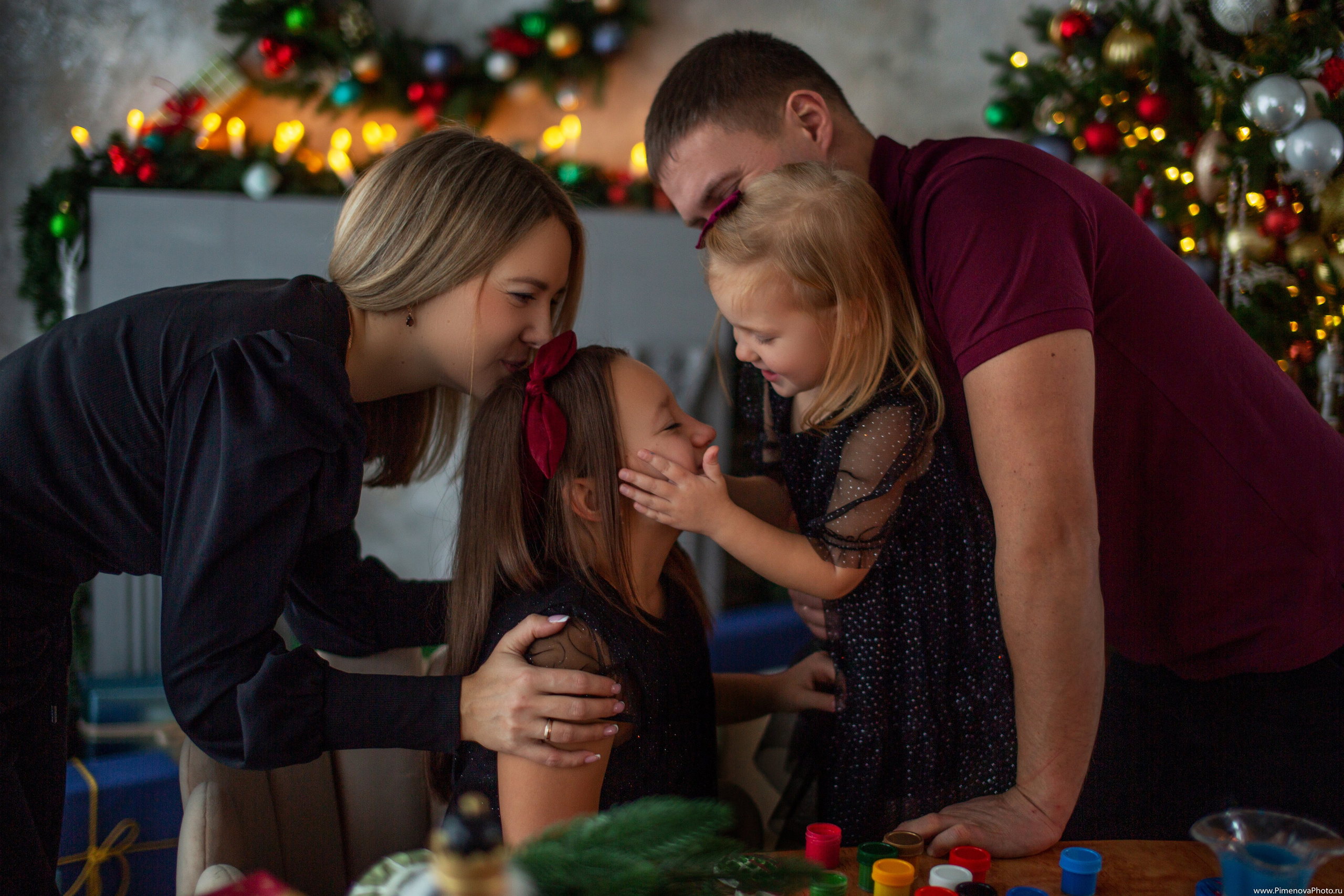 Новогодняя сказка Вари и Маруси, 2024. Семейный и детский фотограф в Петрозаводске