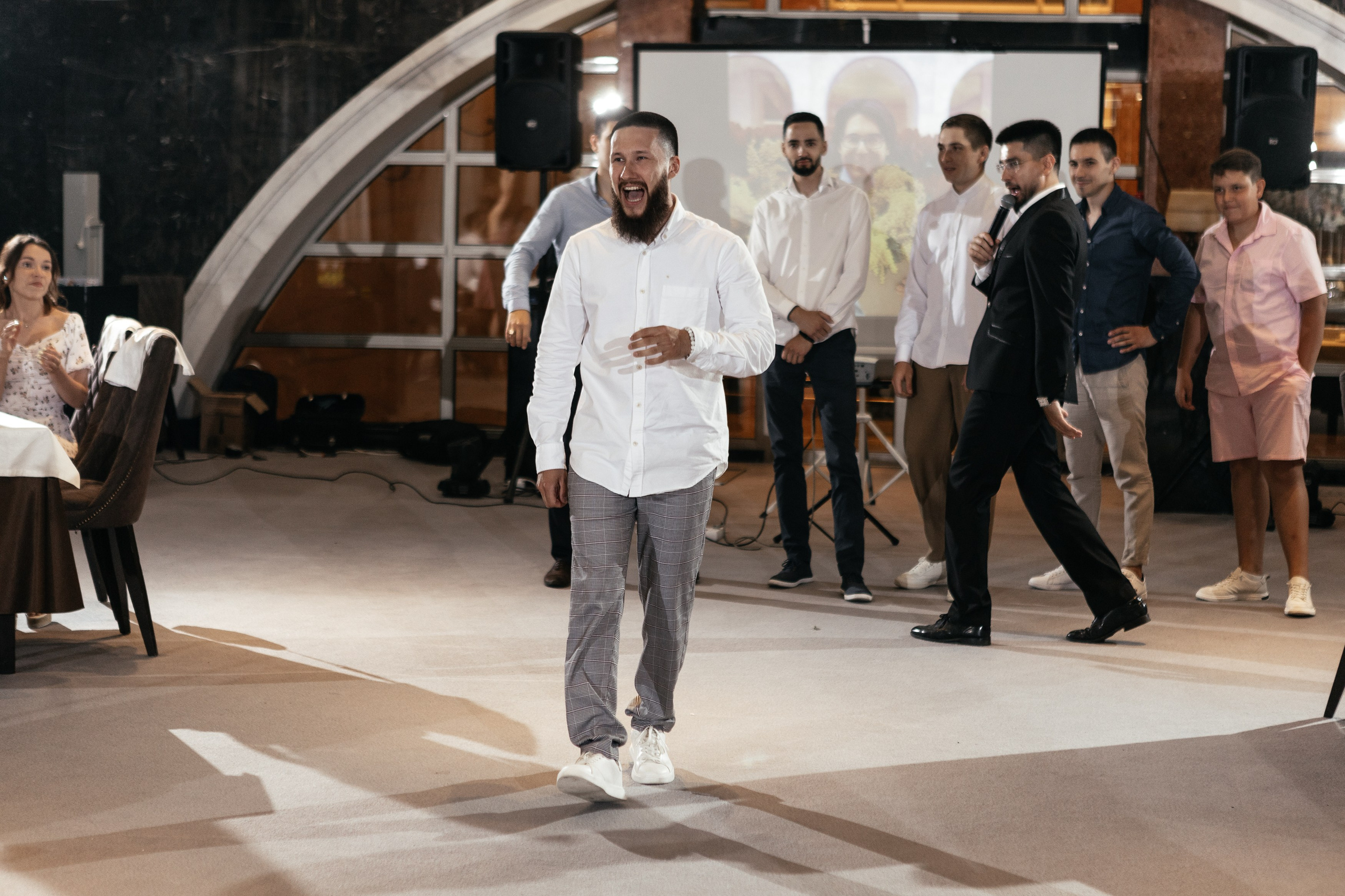 Свадебный фотограф Уфа — Руслан ГабдлисламовЖивые эмоции, красивые кадры, воспоминания на всю жизнь.Работаю по всей Республике Башкортоста. Свадебный фотограф Уфа Руслан Габдлисламов