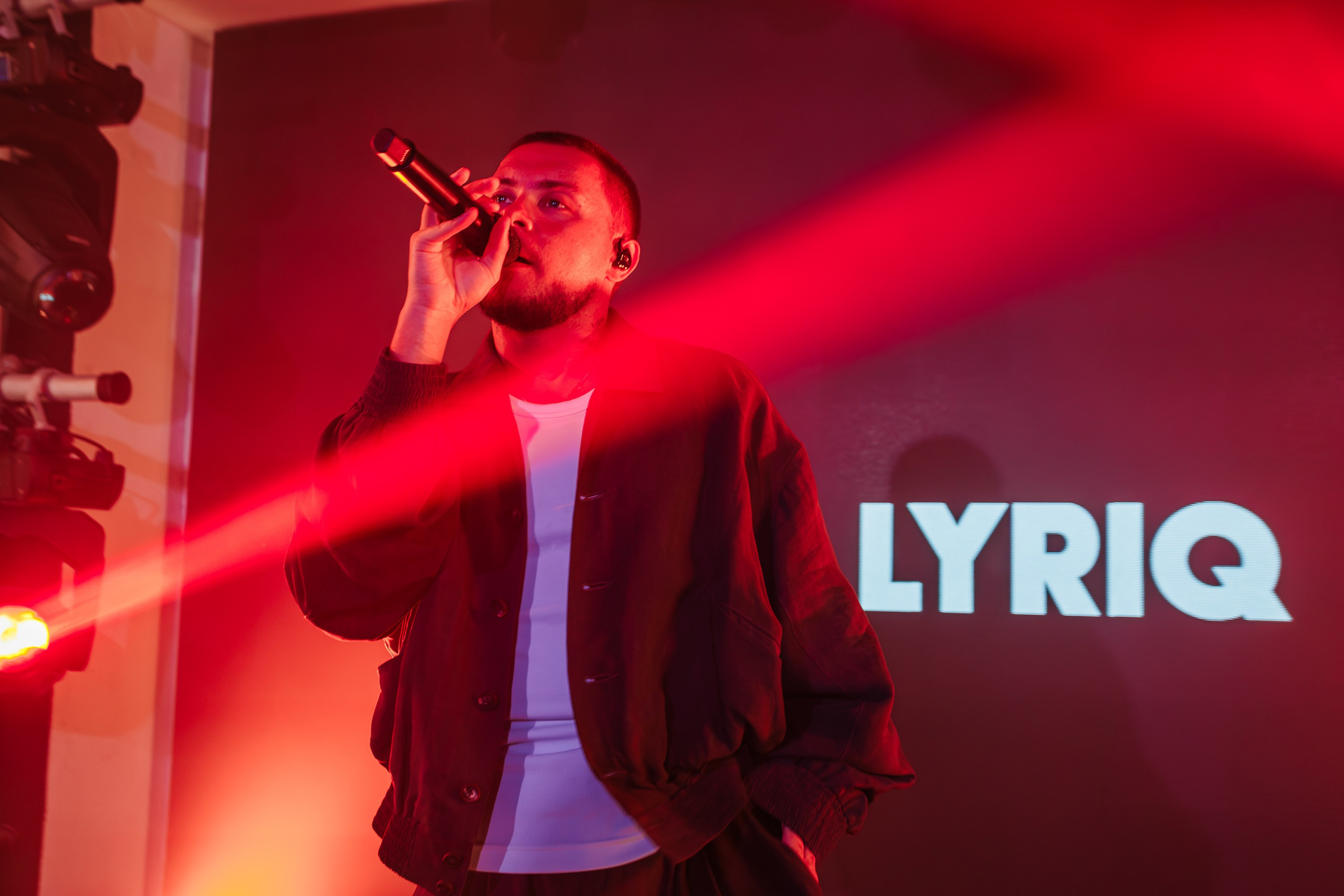 «LYRIQ"_Чайка на пляже_Ялта_15.08.2025 г. Аминов Руслан | Фотограф