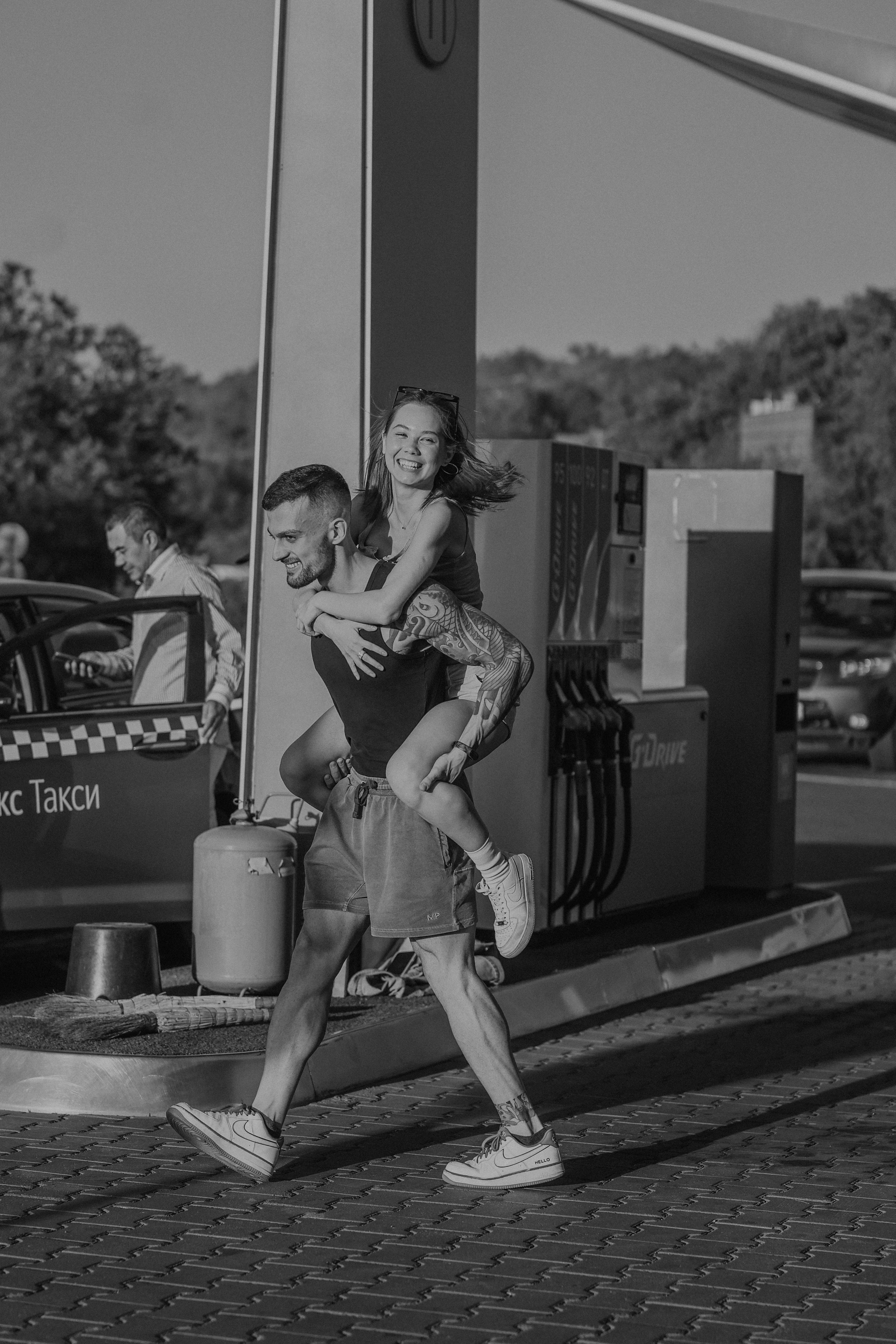 Love Story. Свадебный и семейный фотограф в Алматы Laura Dosmann