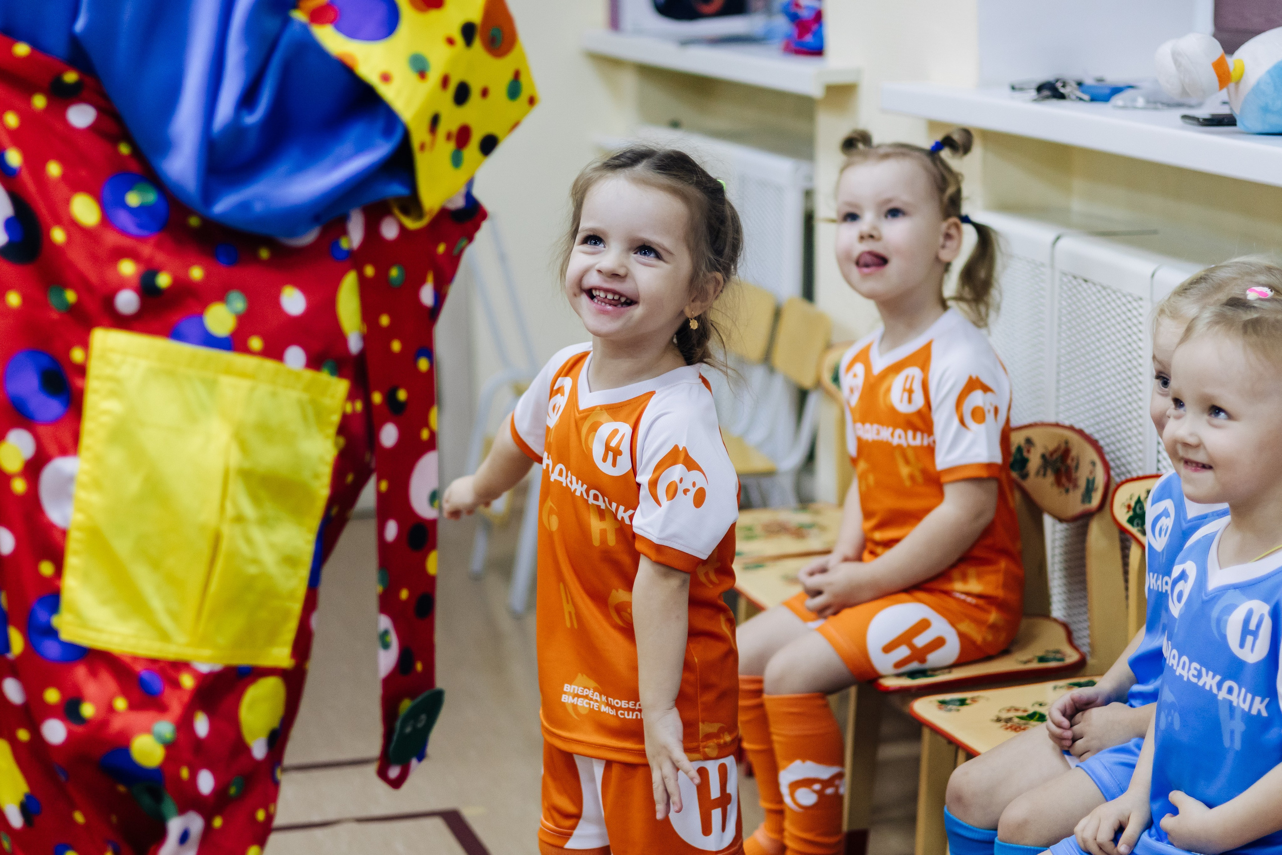 Фотосессия с кубком в детских садах г. Магнитогорска. Денис Прохоров Фотограф в г. Магнитогорск