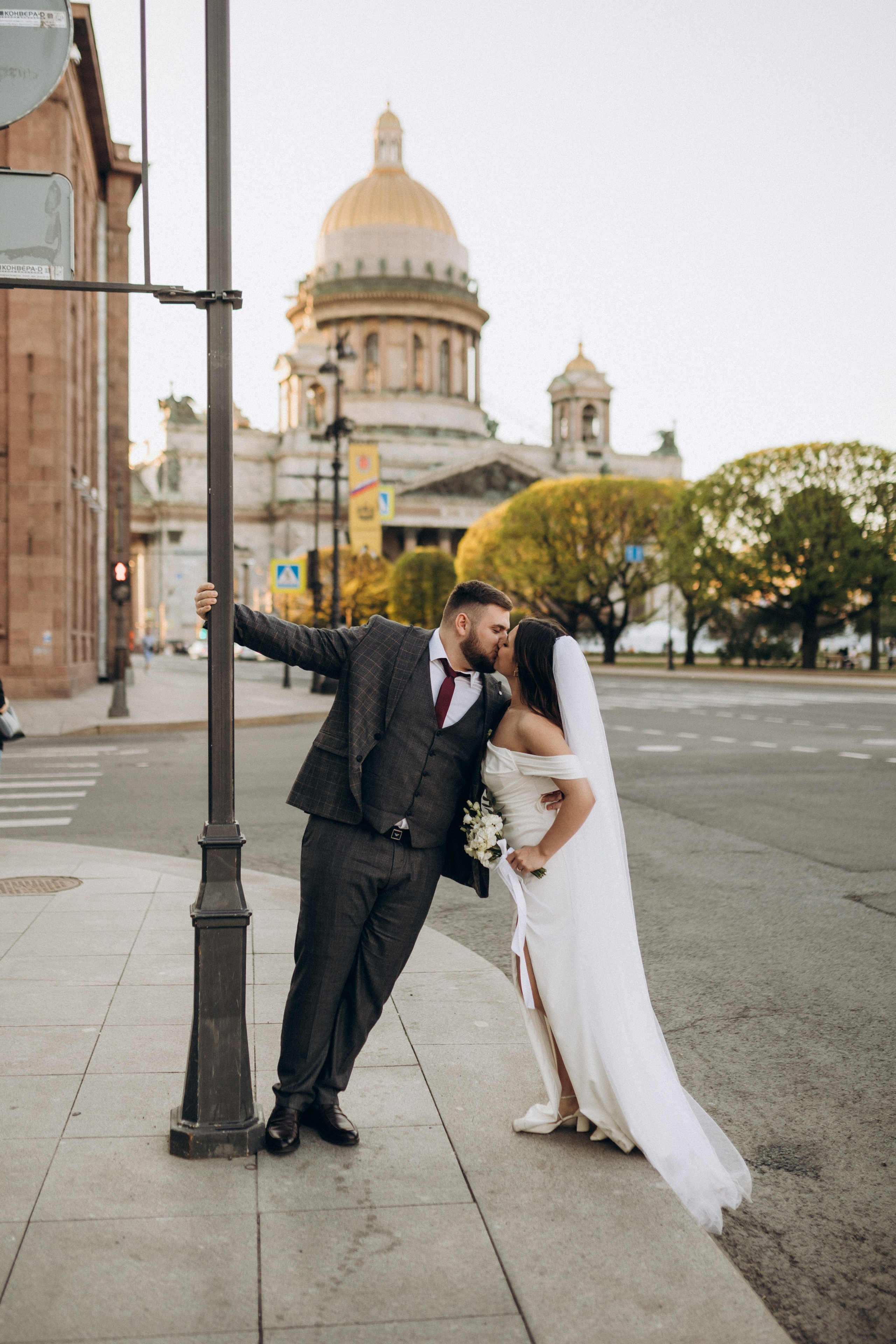 Артем и Регина | Дворец бракосочетания 1. Свадебный и love story фотограф в Санкт-Петербурге