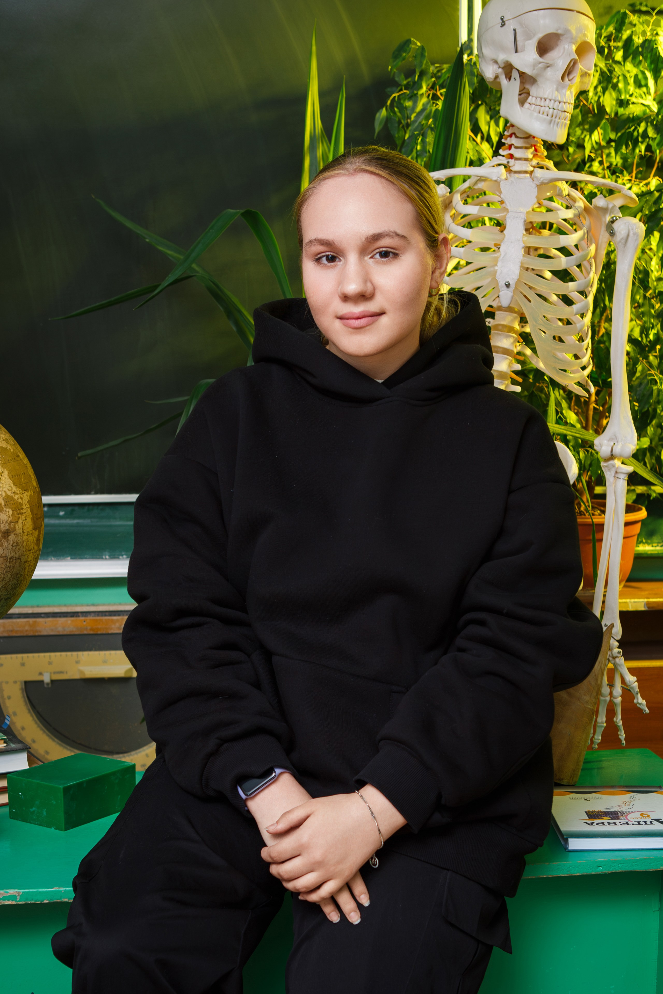 ПОРТРЕТНАЯ ФОТОСЕССИЯ В КЛАССЕ ДЛЯ 9 КЛАССОВ. ТВОЙ АЛЬБОМ / ТВОИ ПРАВИЛА