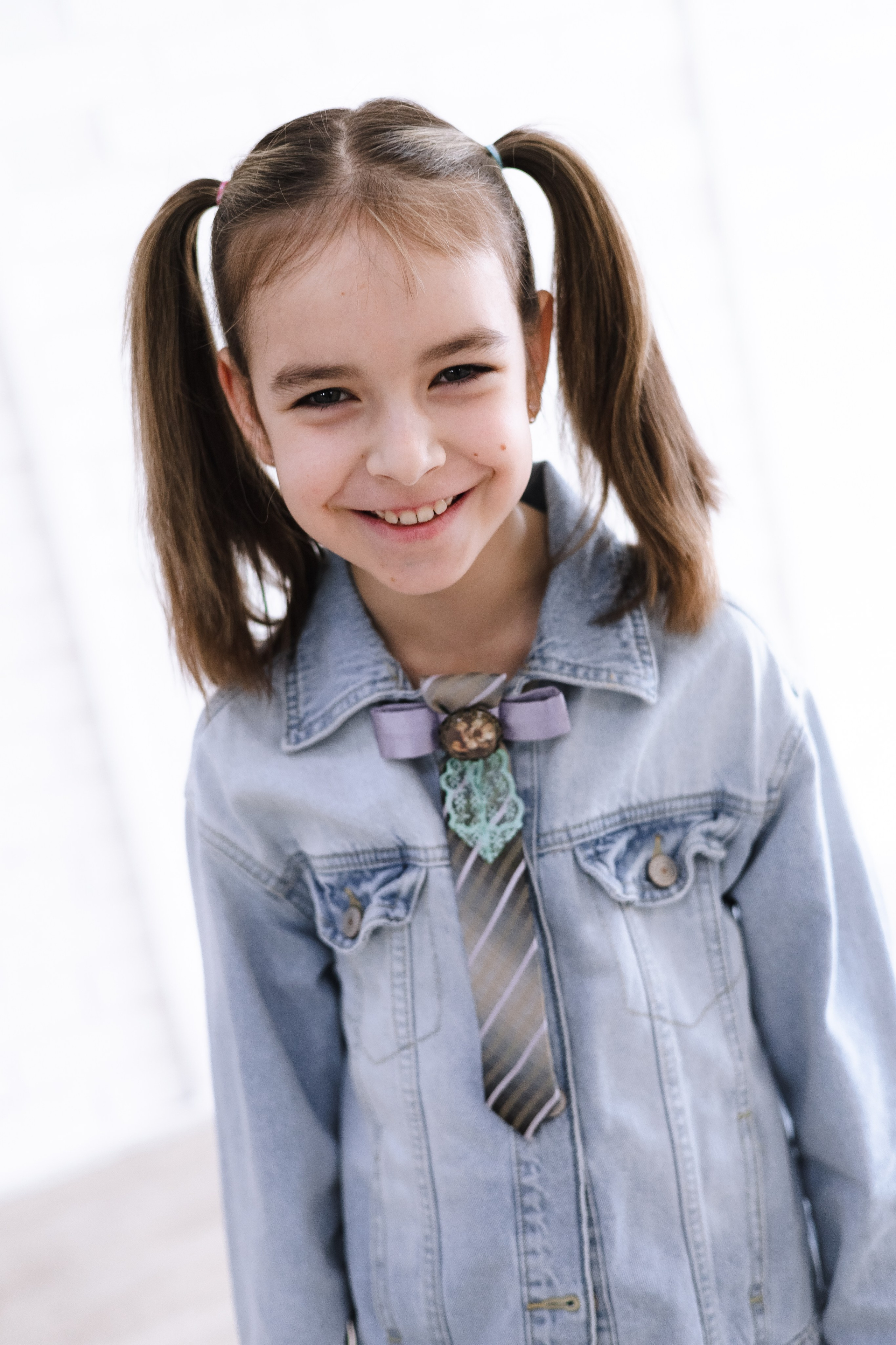 Галстук-переделка — стильное решение для оригинального образа девочки-подростка. Школа для девочек во Владивостоке — Само Совершенство