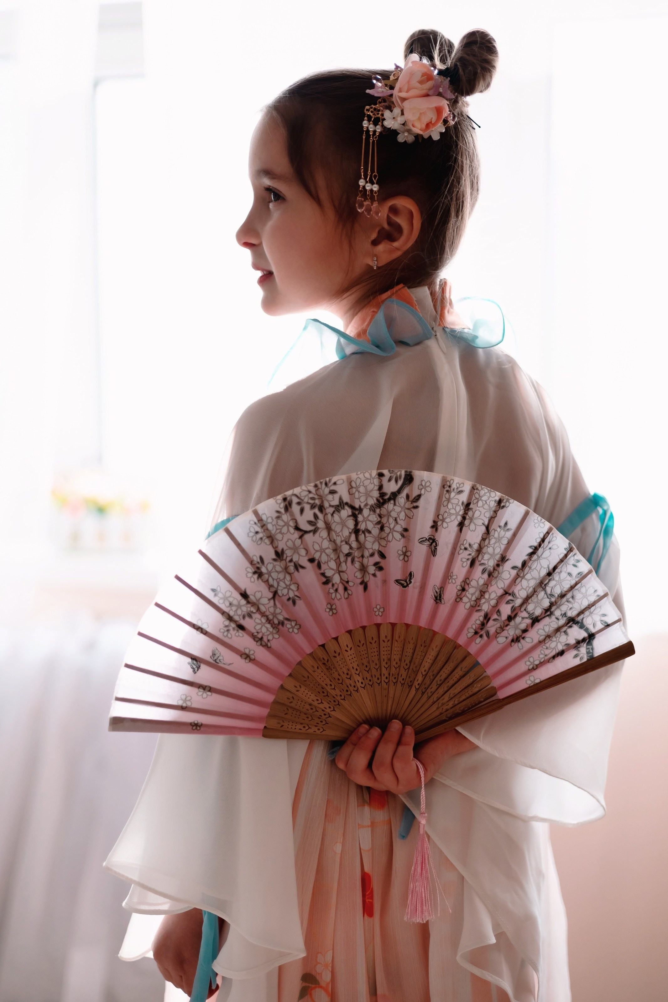 Очень нежная фотосессия в стиле Китай для Александры. Школа для девочек во Владивостоке — Само Совершенство