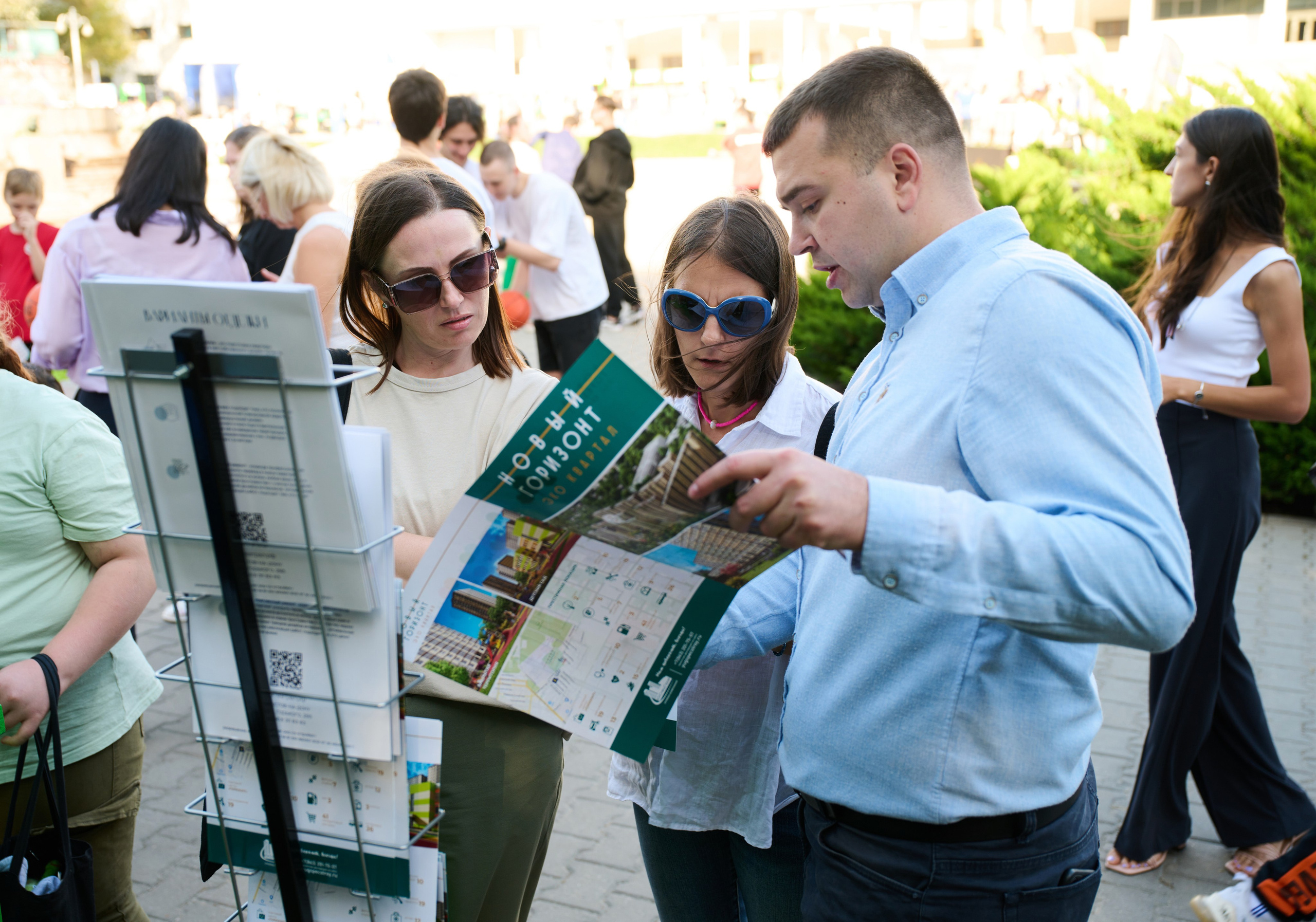 Фестиваль Жилищный базар в Ростове-на-Дону на Театральной площади | Организатор Event-агентство «До Мурашек». Свадебное и event агентство До Мурашек Ростов-на-Дону