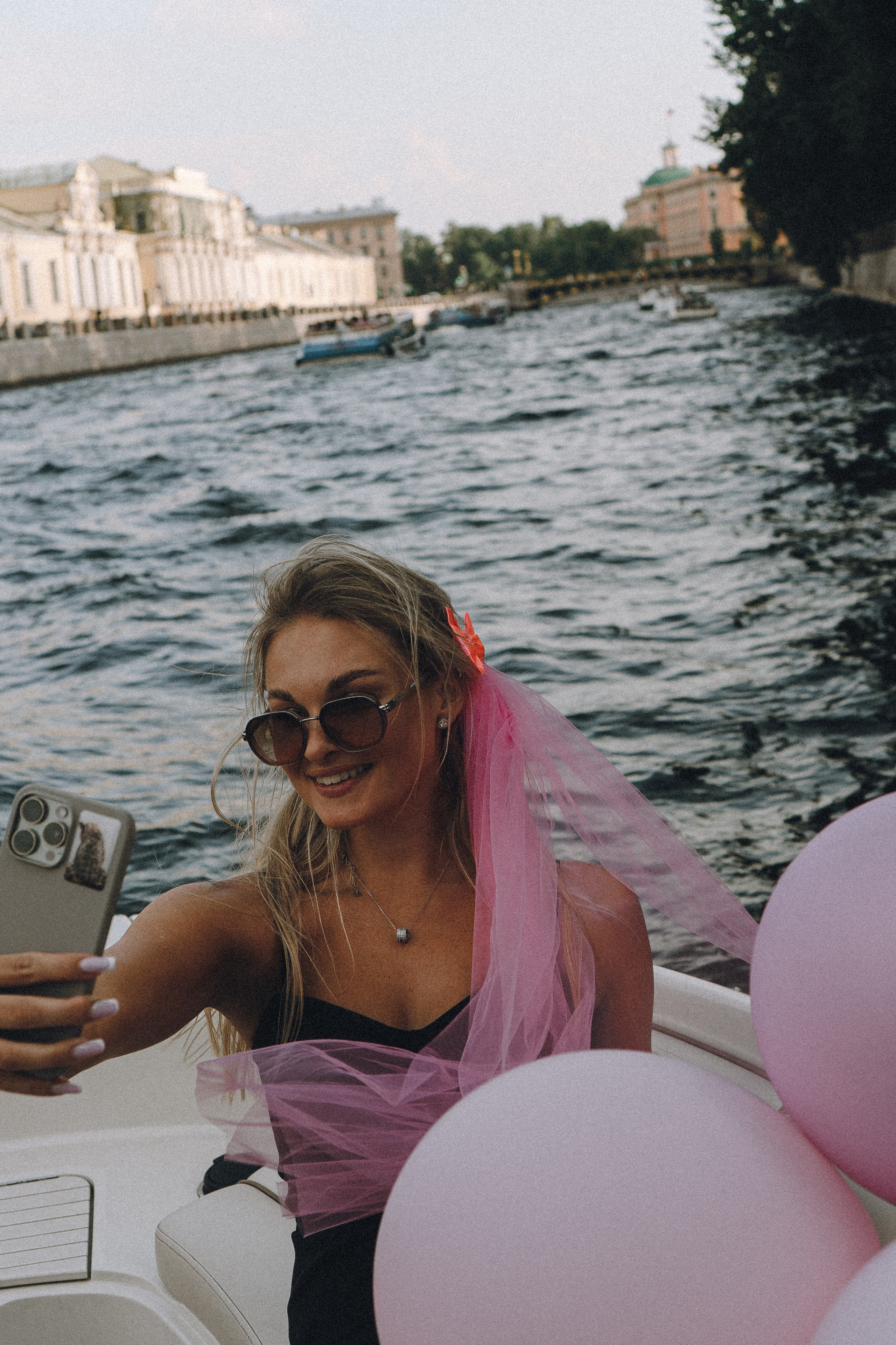 ДЕВИЧНИК НА КАТЕРЕ. Профессиональный фотограф, Санкт-Петербург — Виктория Богомолова