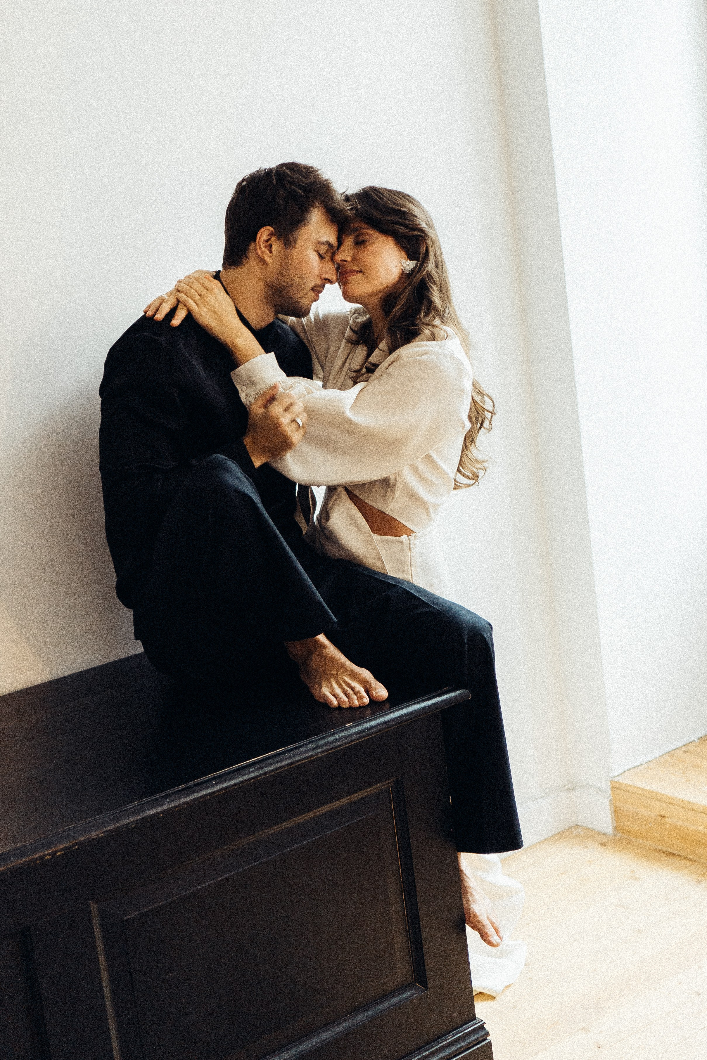 УТРО ЖЕНИХА И НЕВЕСТЫ В ПИТЕРСКОЙ КВАРТИРЕ И СЬЕМКА С СВАДЕБНЫХ ОБРАЗАХ. Профессиональный фотограф, Санкт-Петербург — Виктория Богомолова