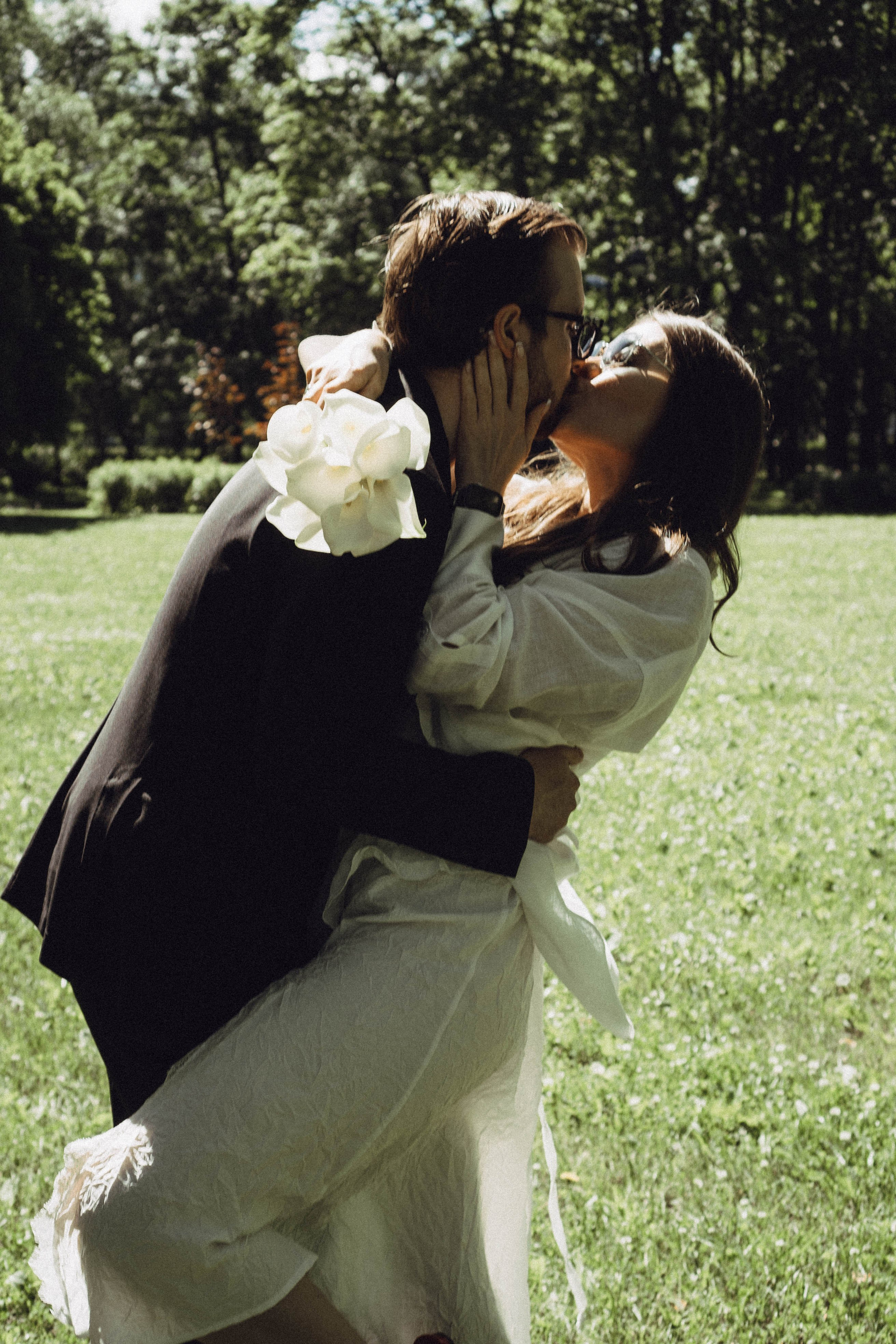 СВАДЕБНАЯ СЬЕМКА В ПАРКЕ ПОБЕДЫ И ПРОГУЛКА ПО МОСКОВСКОМУ ПРОСПЕКТУ. Профессиональный фотограф, Санкт-Петербург — Виктория Богомолова