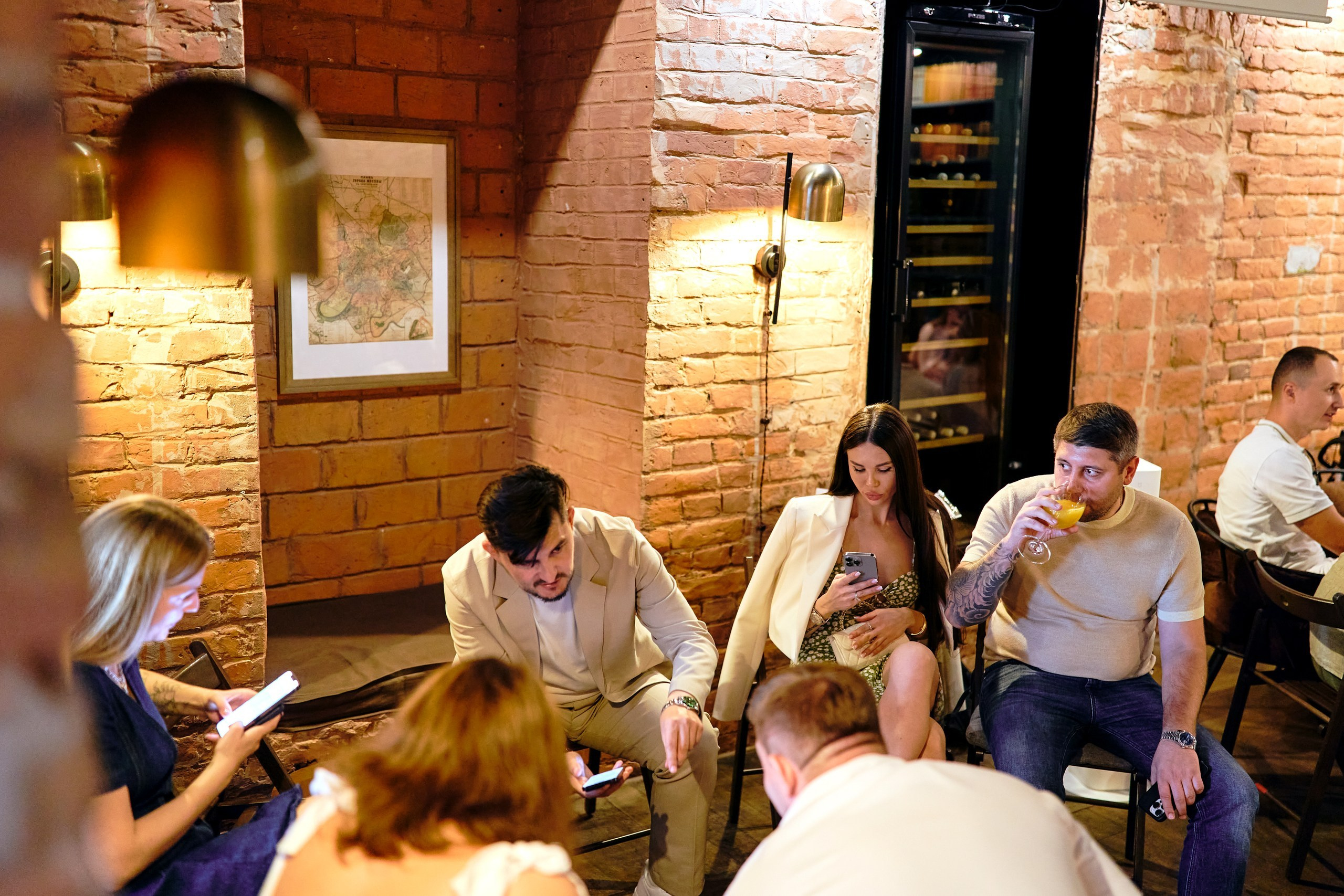 Квартирник миллиардов. Фотограф Ольвия Капранова в Москве и московской области