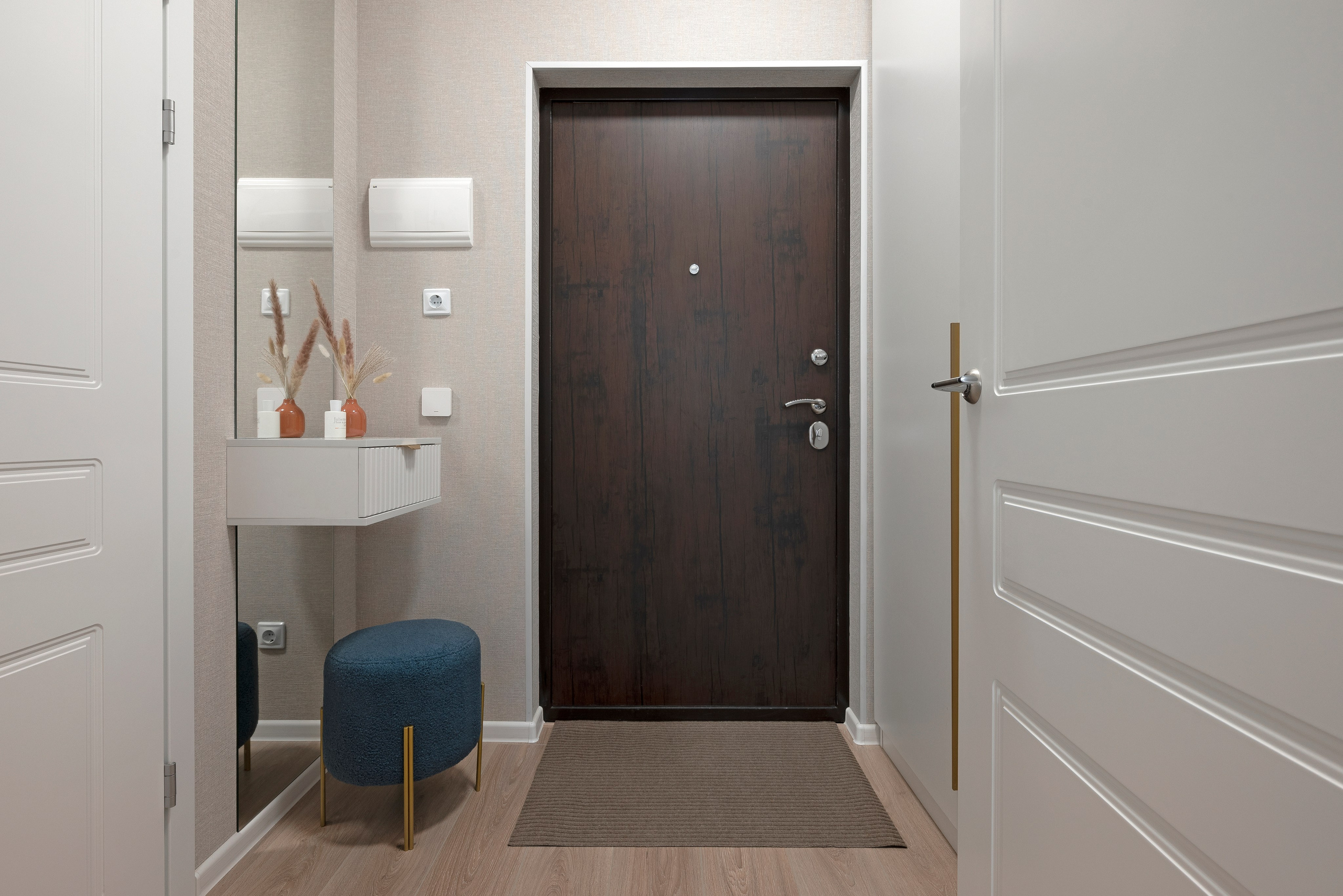 Любоград. Главная