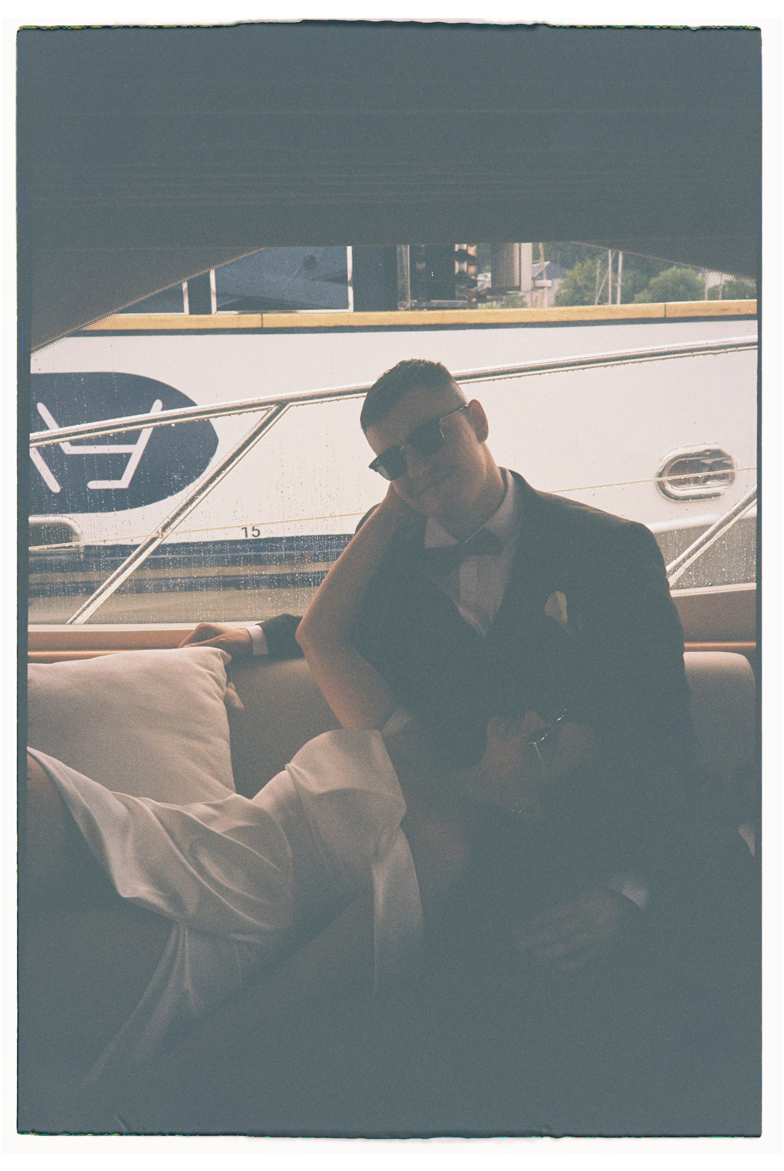 Егор & Нелля. Пленка. Сестры Карабаза. Фотографы и ретушеры в Москве и Санкт-Петербурге