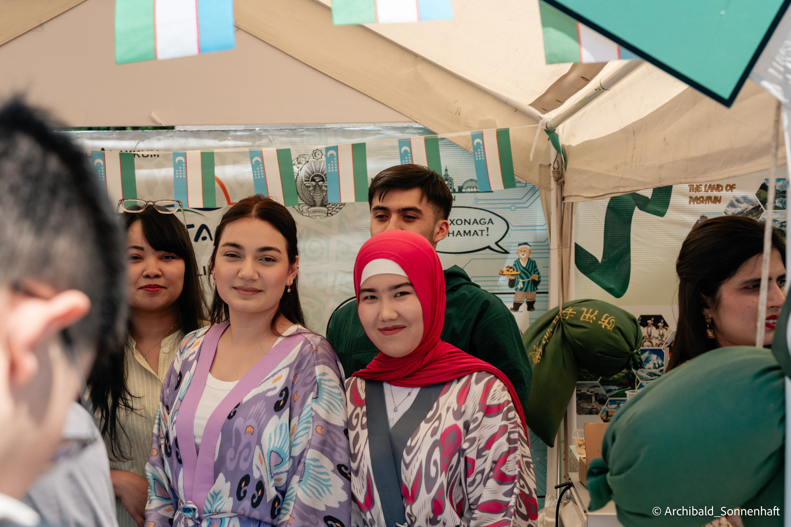 TJU Cultural Festival. Photographer in Guangzhou, China. Archibald Sonnenhaft