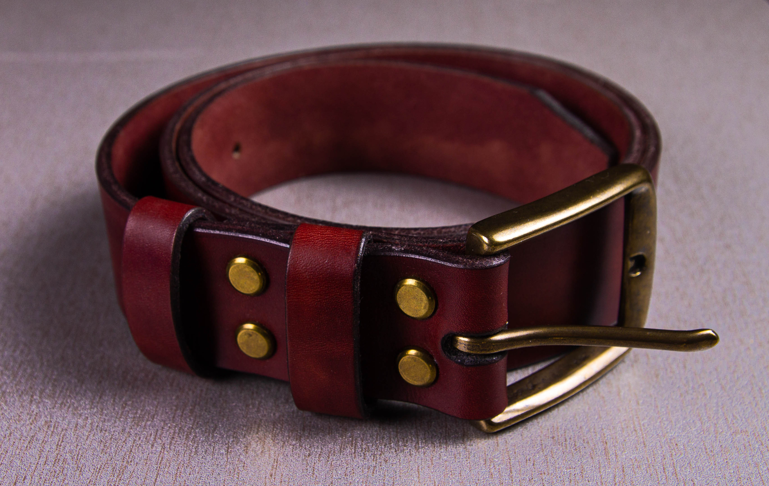 Изделия из натуральной кожи «Отец и сын». «Матрица»