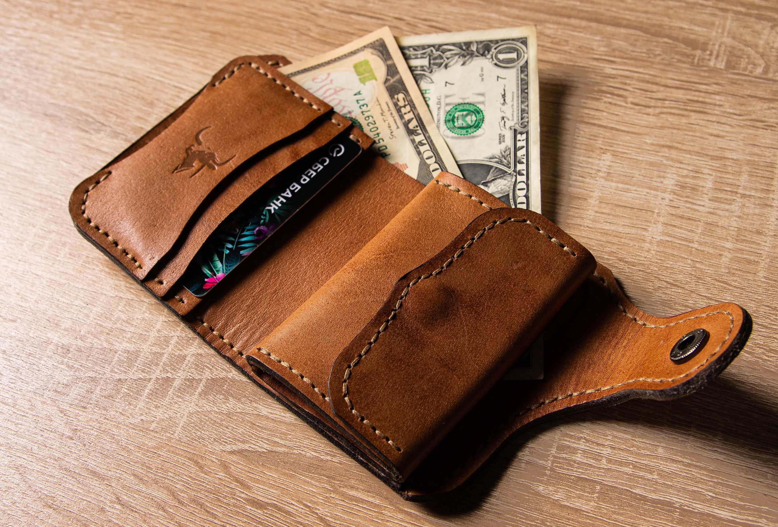 Изделия из натуральной кожи «Отец и сын». «Матрица»