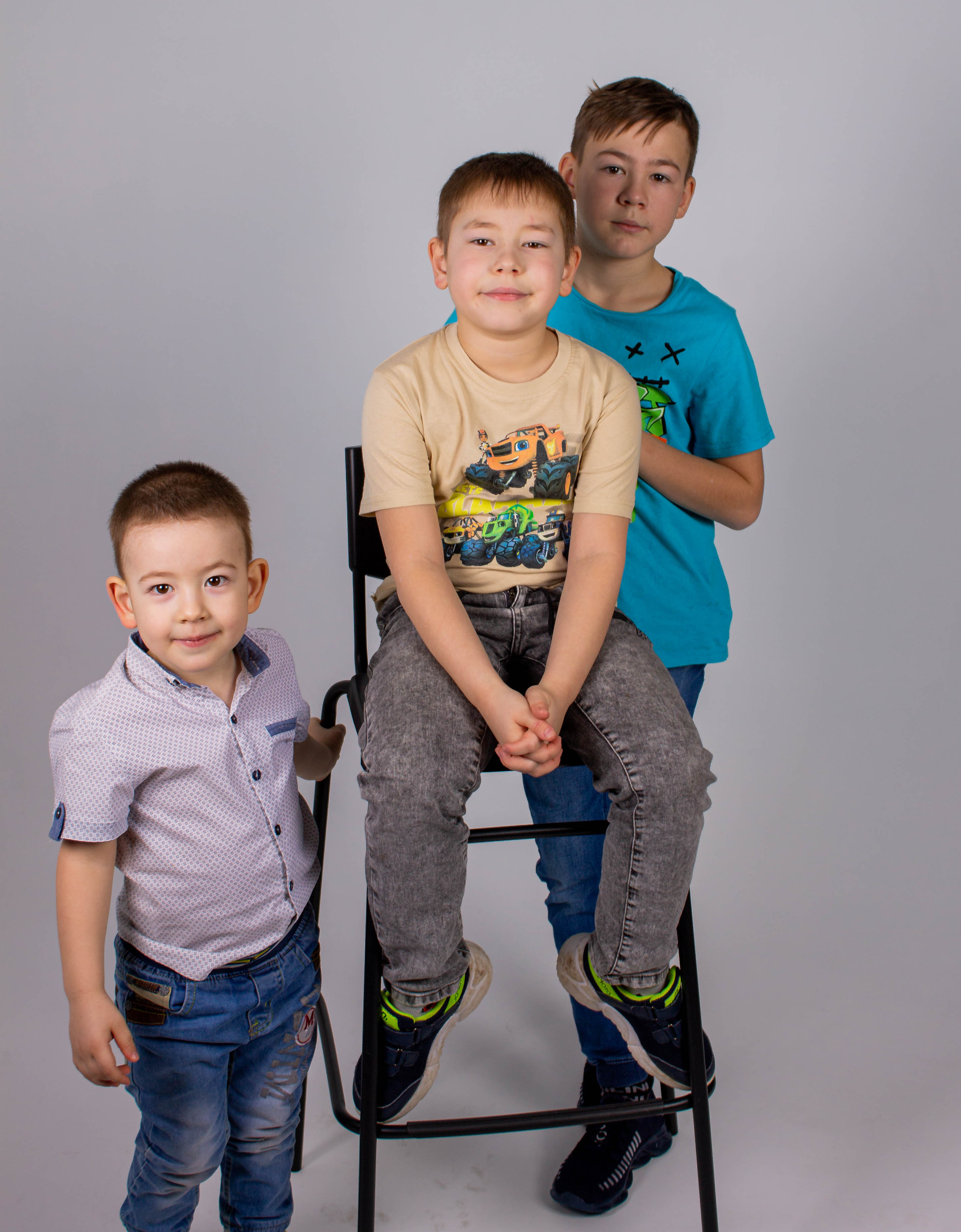 Олеся, Савелий, Кирилл, Роман (Новогодняя фотосессия). «Матрица»