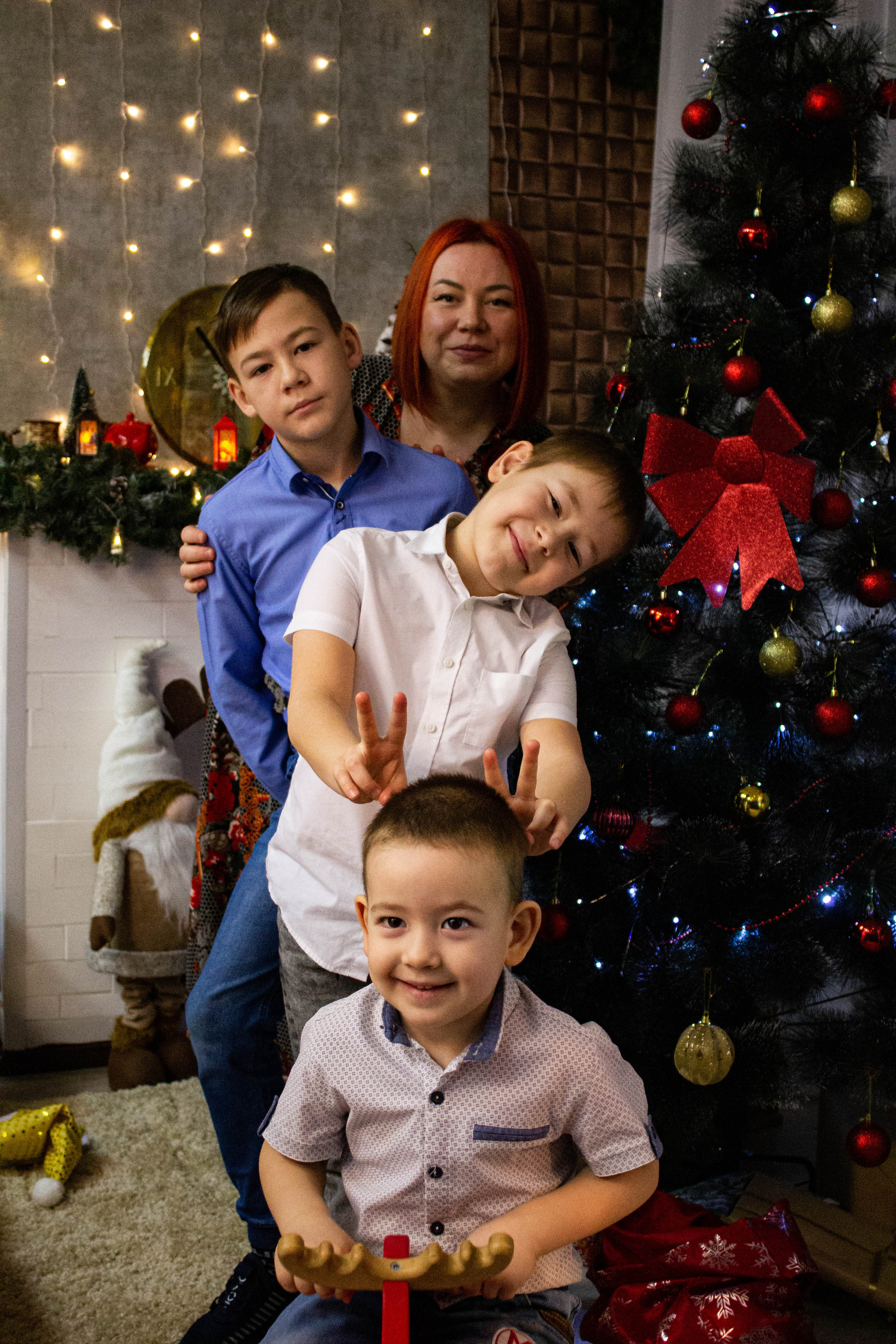 Олеся, Савелий, Кирилл, Роман (Новогодняя фотосессия). «Матрица»