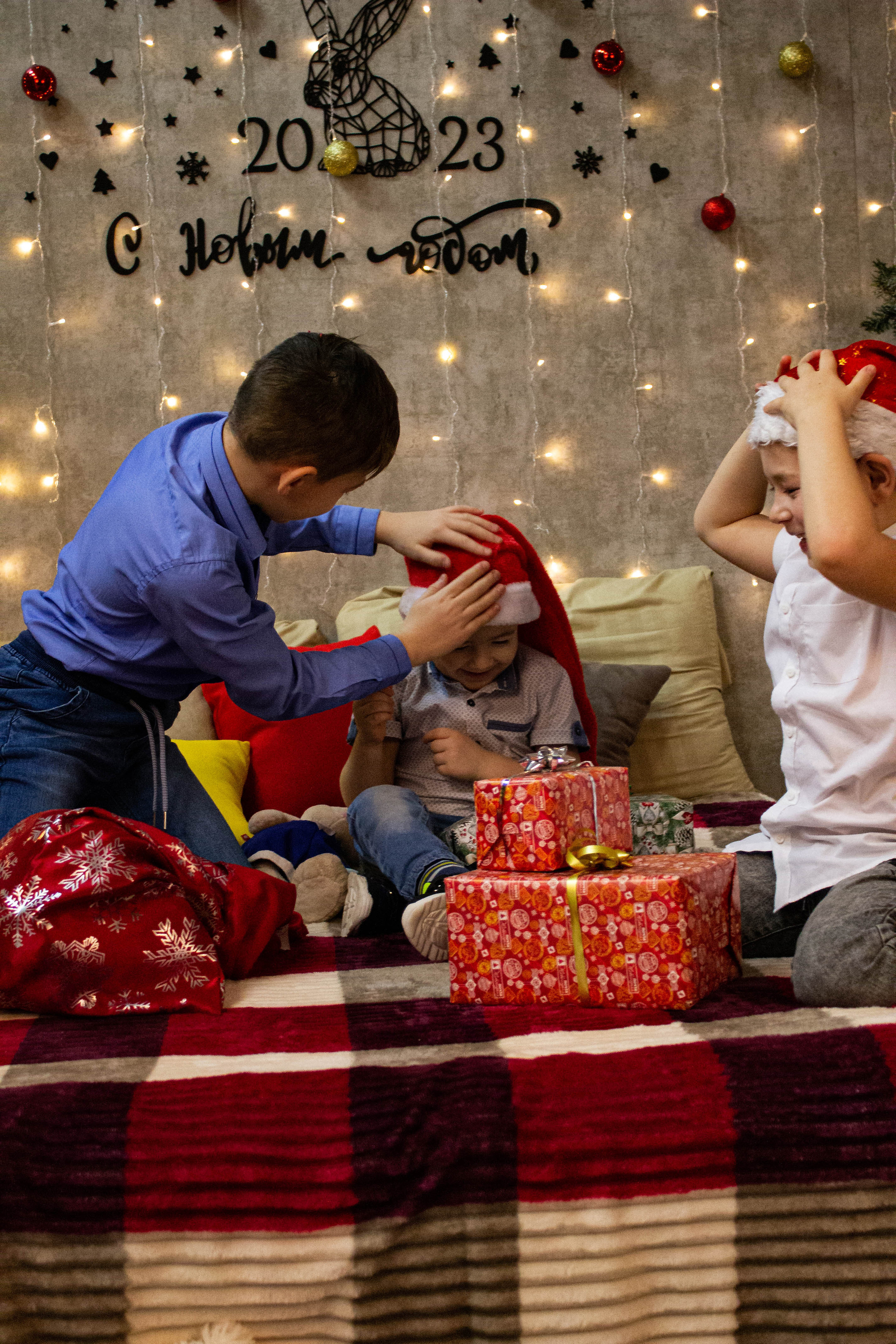 Олеся, Савелий, Кирилл, Роман (Новогодняя фотосессия). «Матрица»