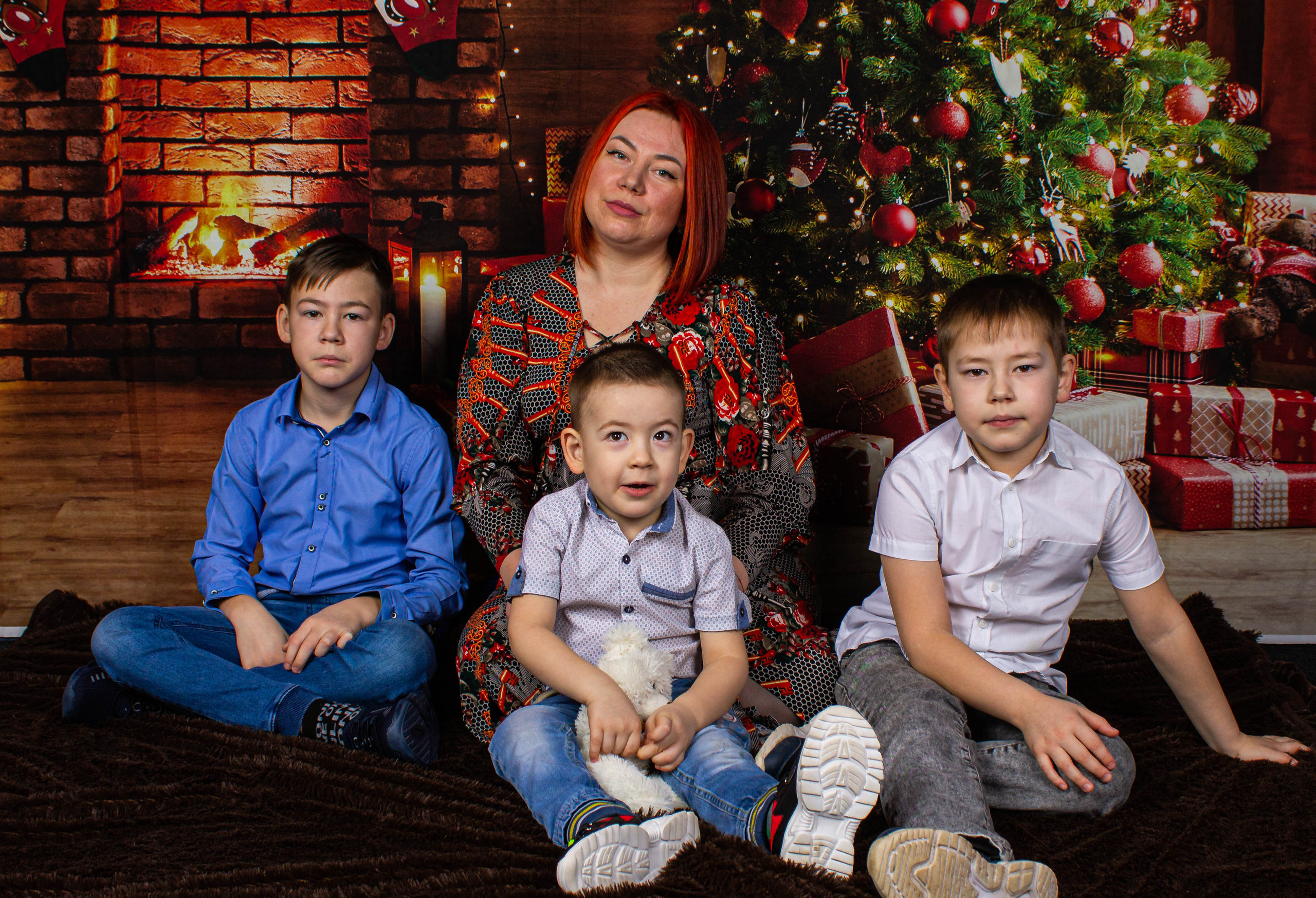 Олеся, Савелий, Кирилл, Роман (Новогодняя фотосессия). «Матрица»