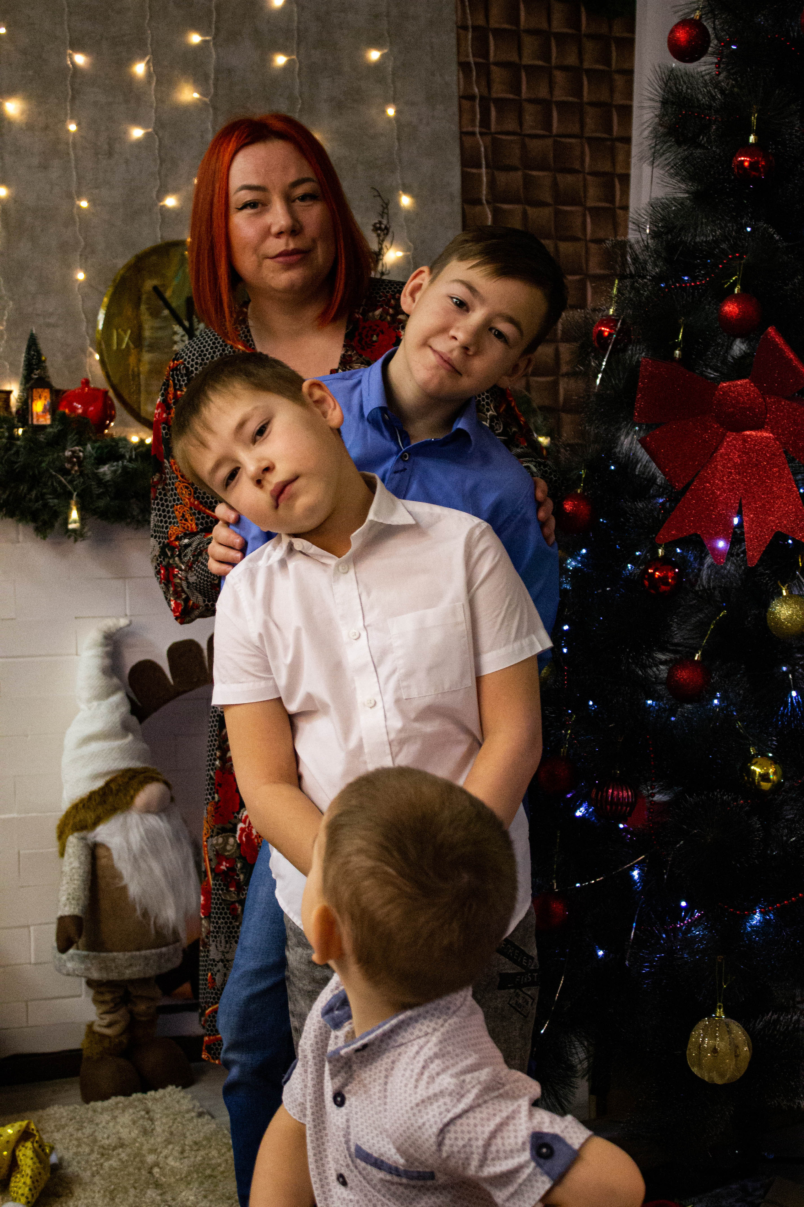 Олеся, Савелий, Кирилл, Роман (Новогодняя фотосессия). «Матрица»