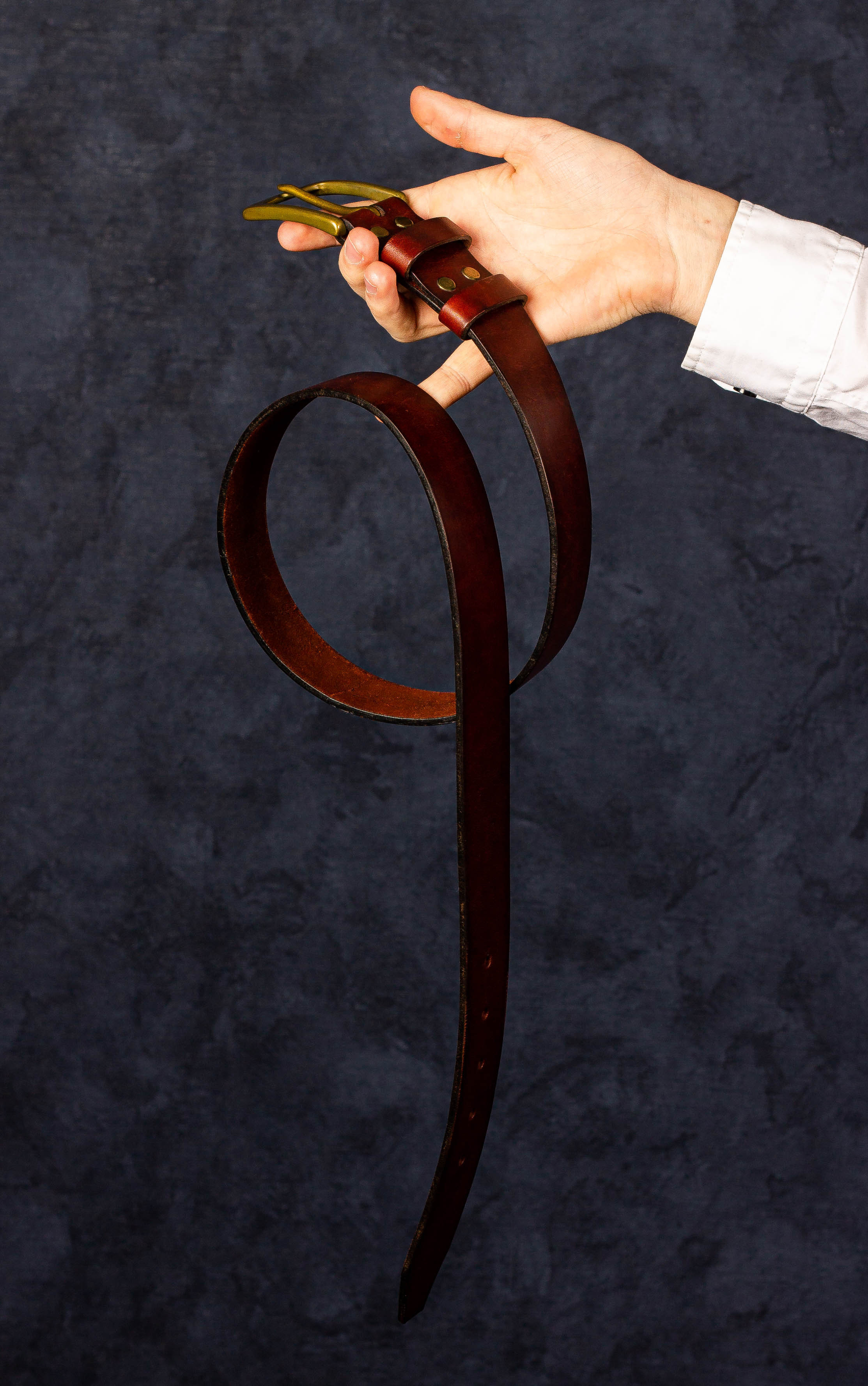 Изделия из натуральной кожи «Отец и сын». «Матрица»