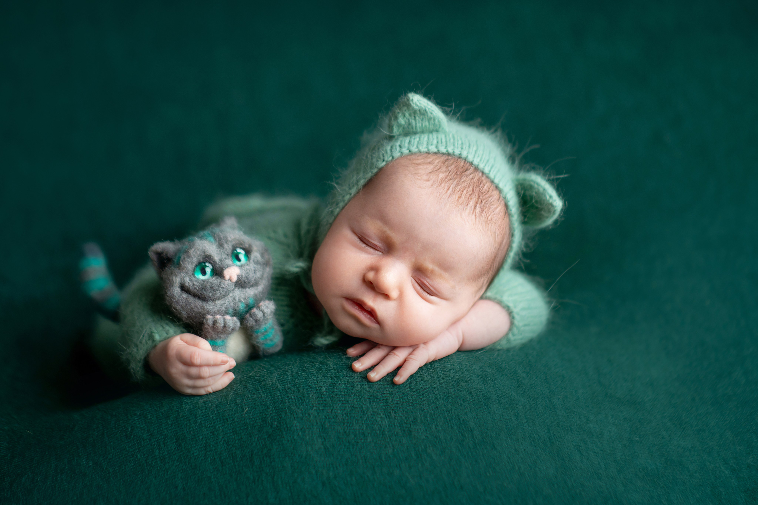 Newborn. Творческая команда Ульяшевы, свадебная и семейная фотография. Кахахста