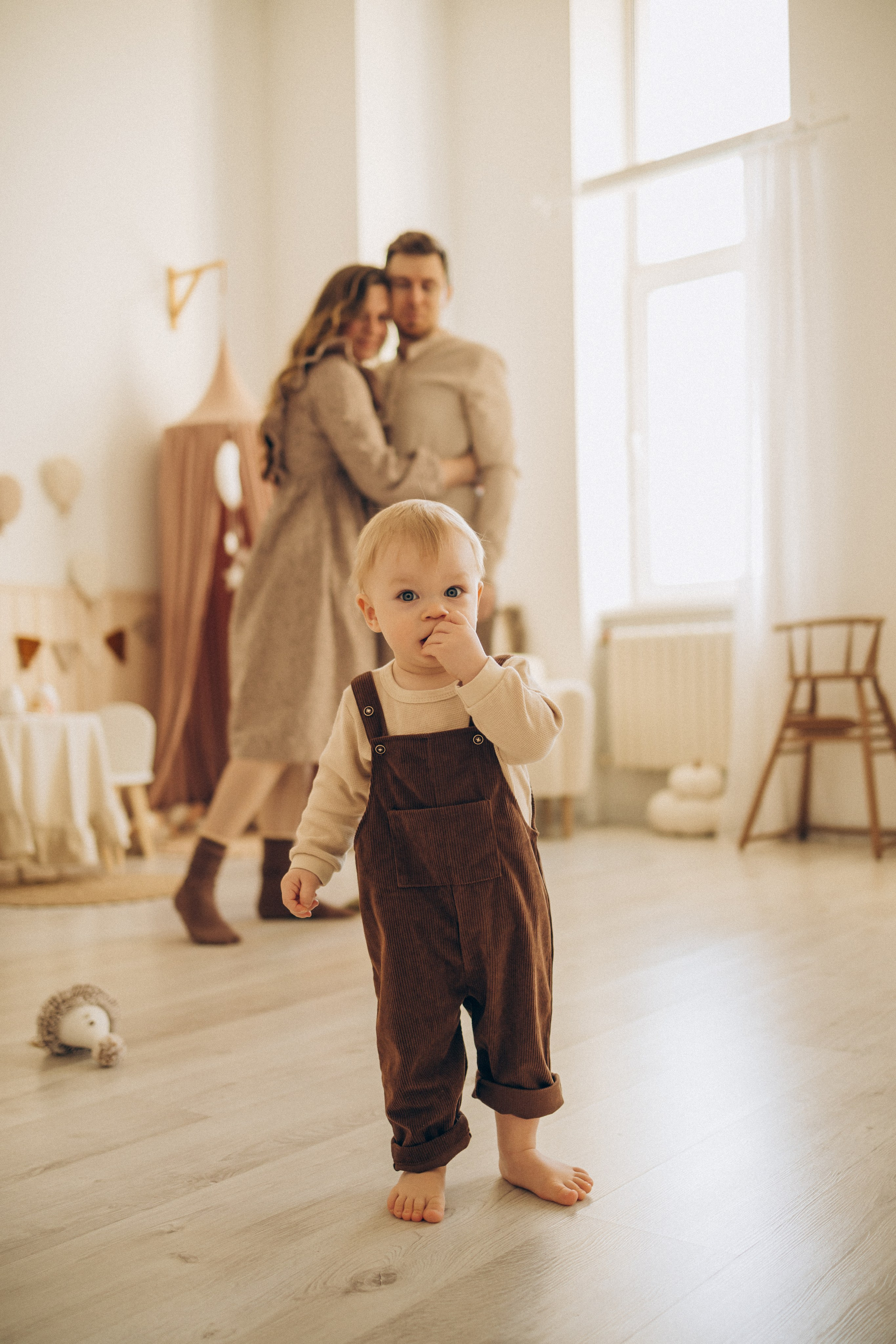 Семейная фотосессия Москва, семейный фотограф в Москве, семейная фотосессия, детский фотограф, семейная фотосессия в студии, студийная семейная фотосессия, фотосессия с малышом, фотосессия годовасия, фотосессия в годик