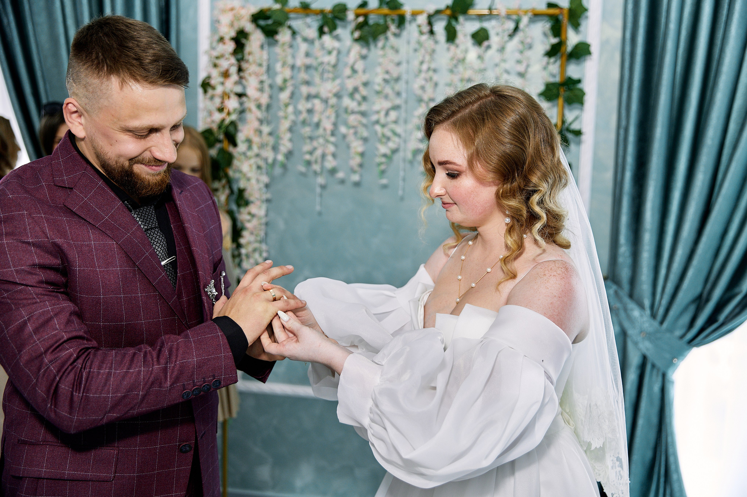 Сергей и Дарья свадьба в г. Березовский. Свадебный, контент фотограф в Кемерово Любовь Гальцова