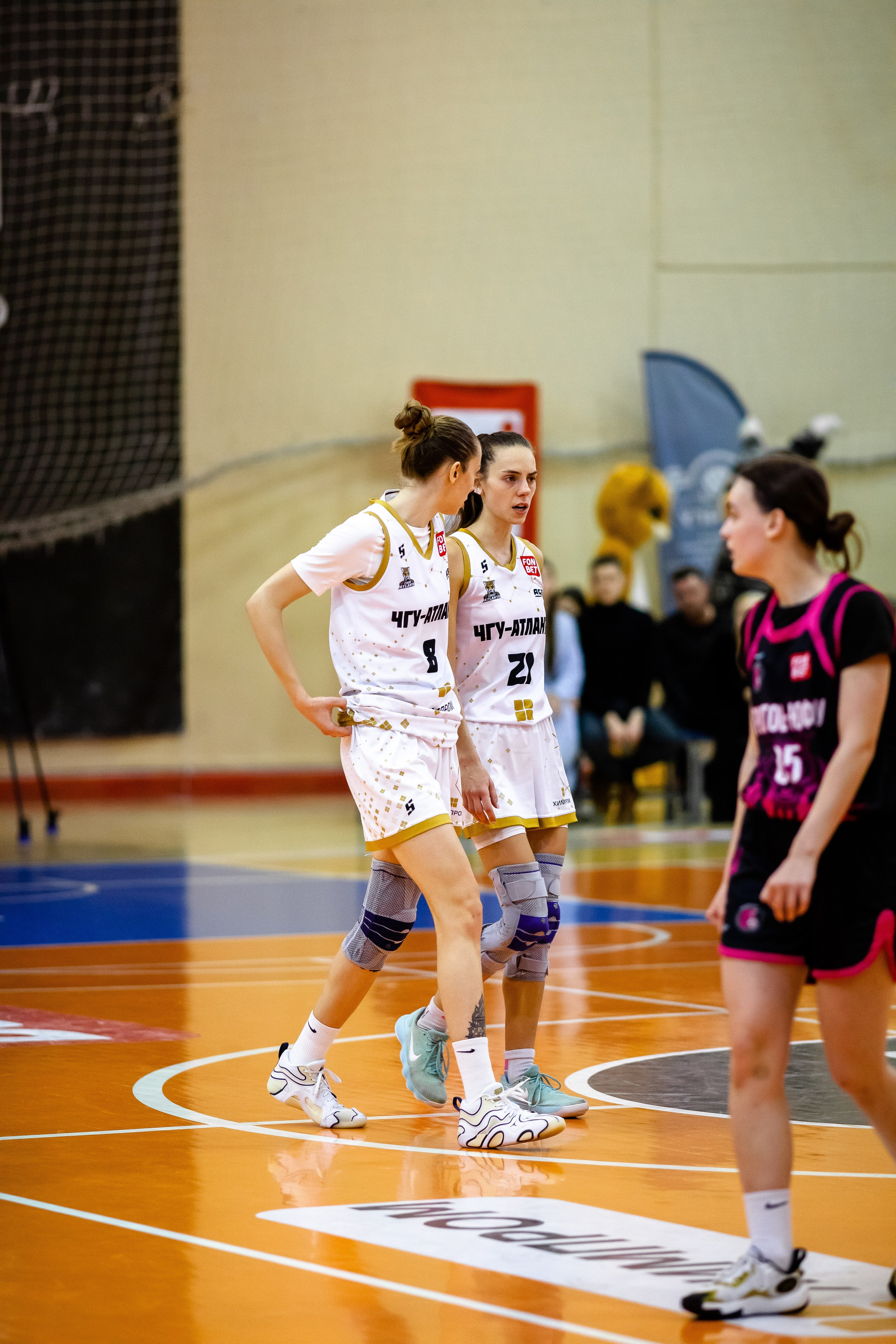 ЧГУ-Атланта — Ростов-ЮФУ / 1 игра. Фотография