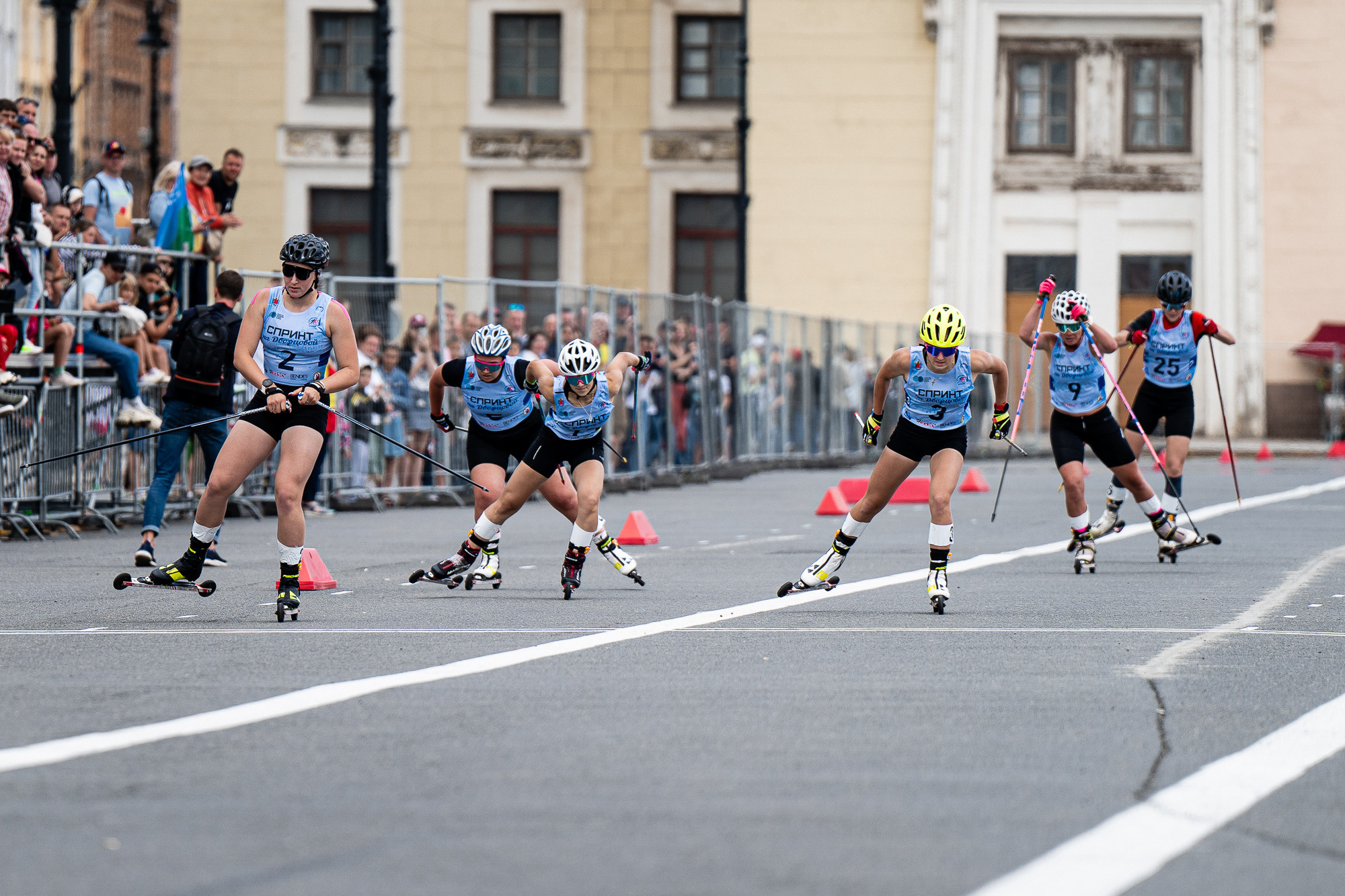 Спринт на Дворцовой. Спортивный и репортажный фотограф Артём Редкий | Санкт-Петербург