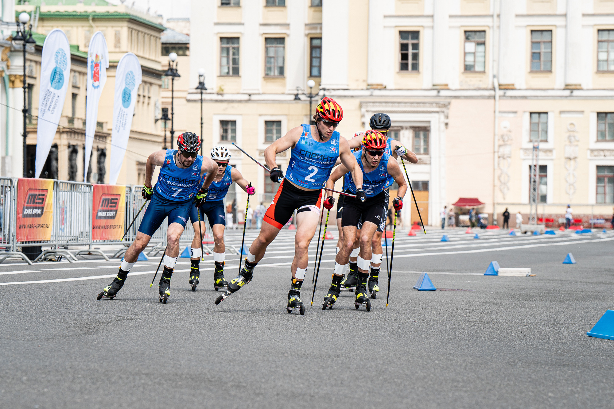 Спринт на Дворцовой. Спортивный и репортажный фотограф Артём Редкий | Санкт-Петербург