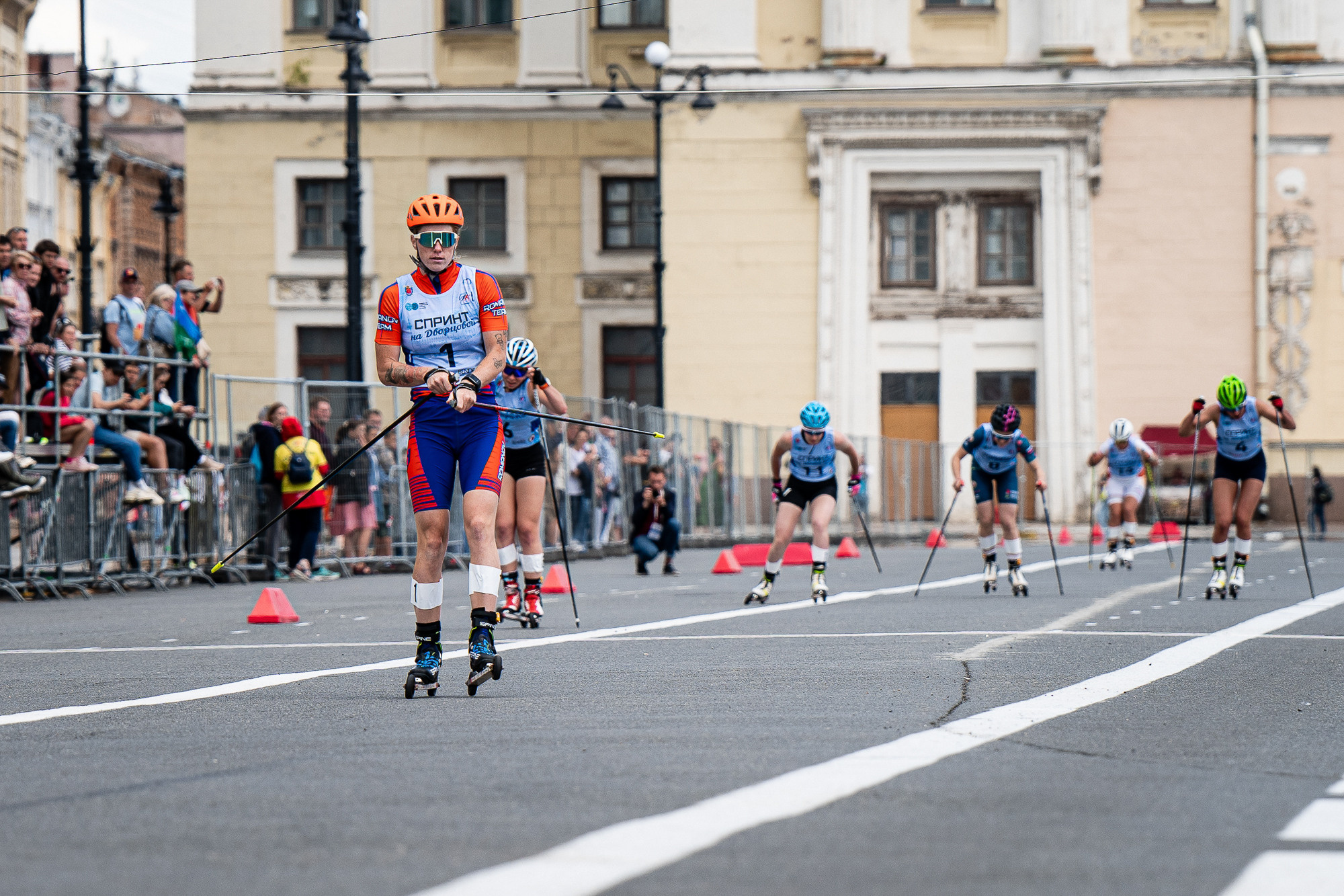 Спринт на Дворцовой. Спортивный и репортажный фотограф Артём Редкий | Санкт-Петербург
