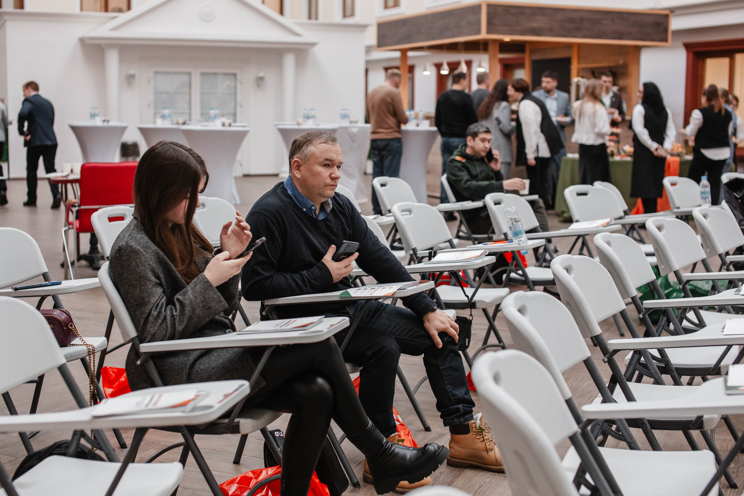 Репортаж конференции. Семейный и художественный фотограф в Тюмени Юлия Логинова