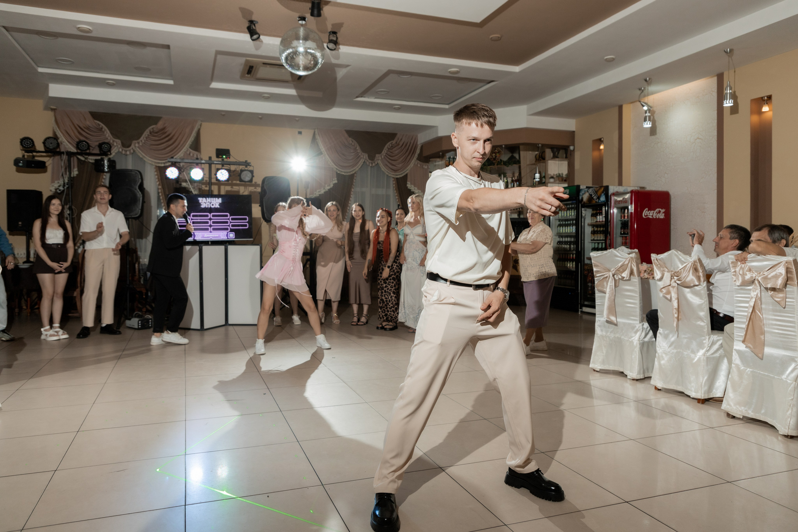 Роман и Александра (банкет). Свадебный фотограф Ангелина Сунгатулина | Саратов | Балаково | Вольск