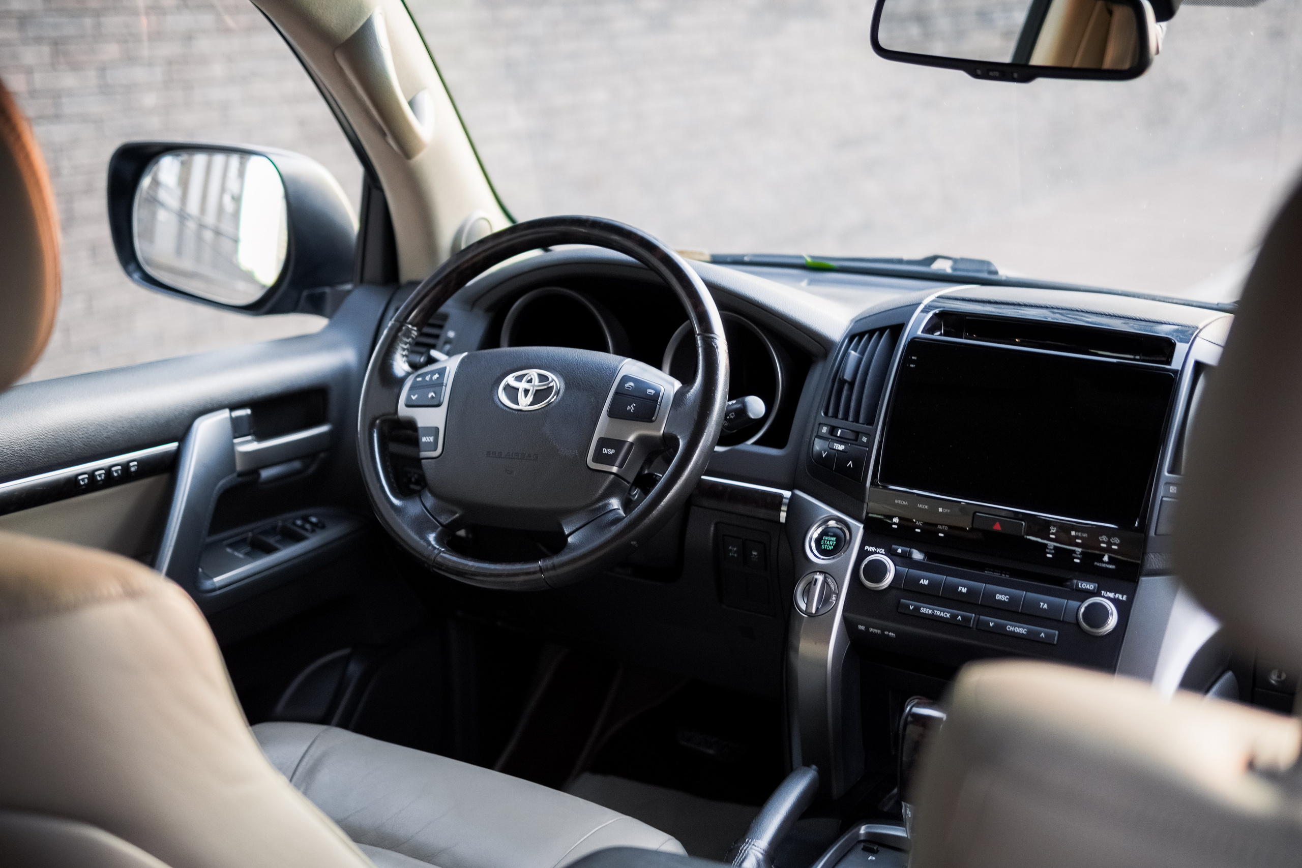 Toyota Land Cruiser 200. AutoAlexArt