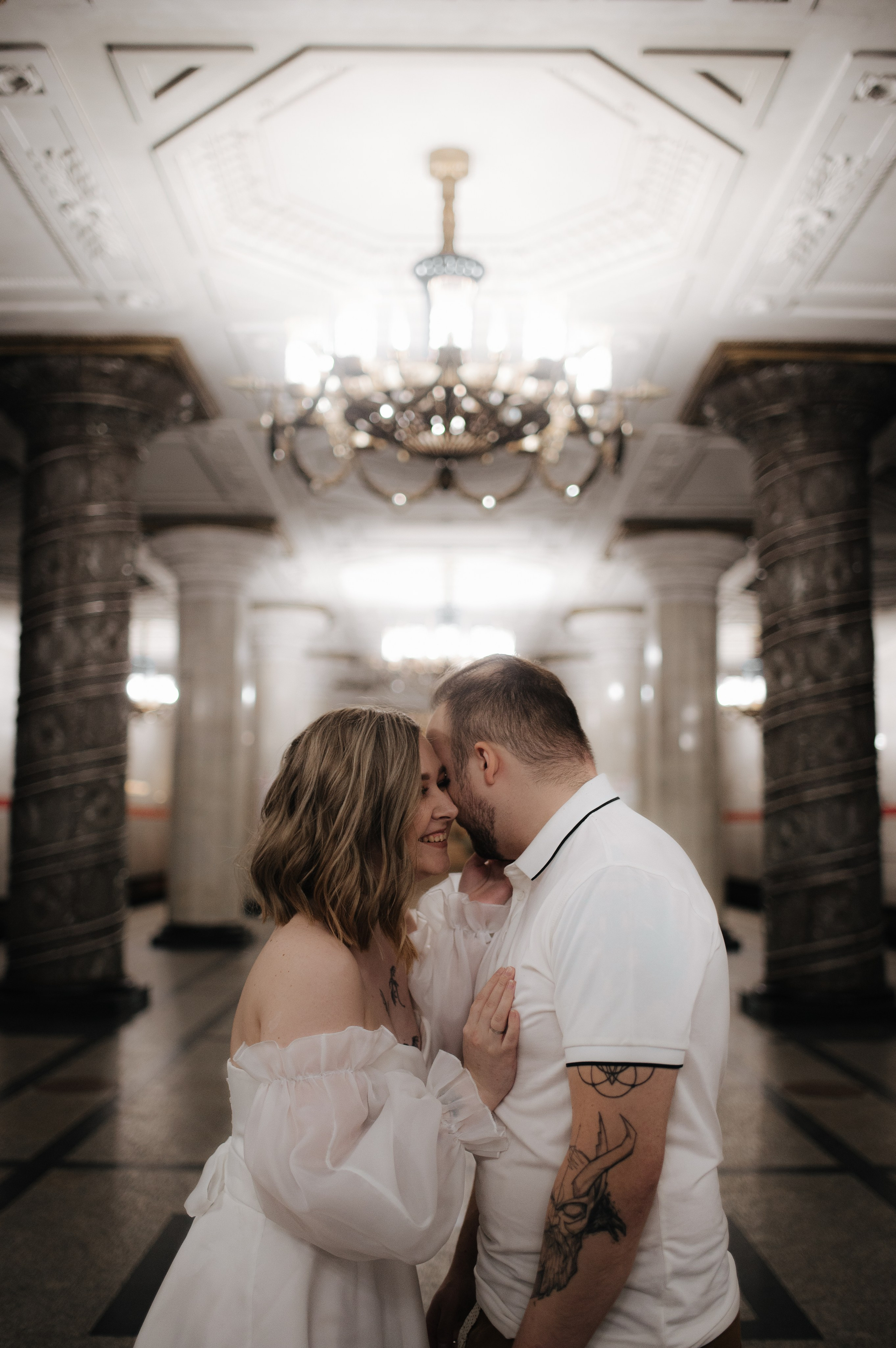 Свадебная в метро. Семейный и свадебный фотограф в Санкт-Петербурге Юлия Мельникова