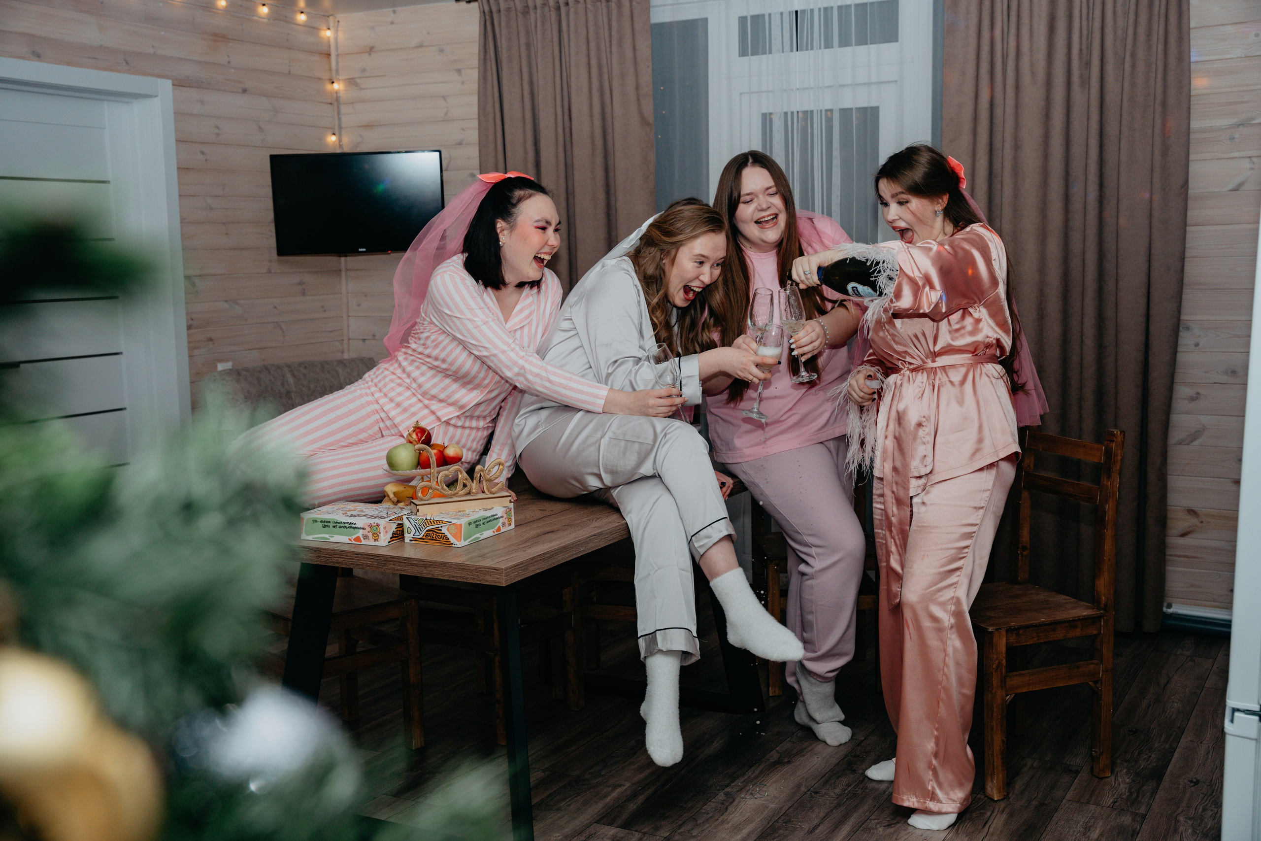 Девичник. Девчонки зажигалочки