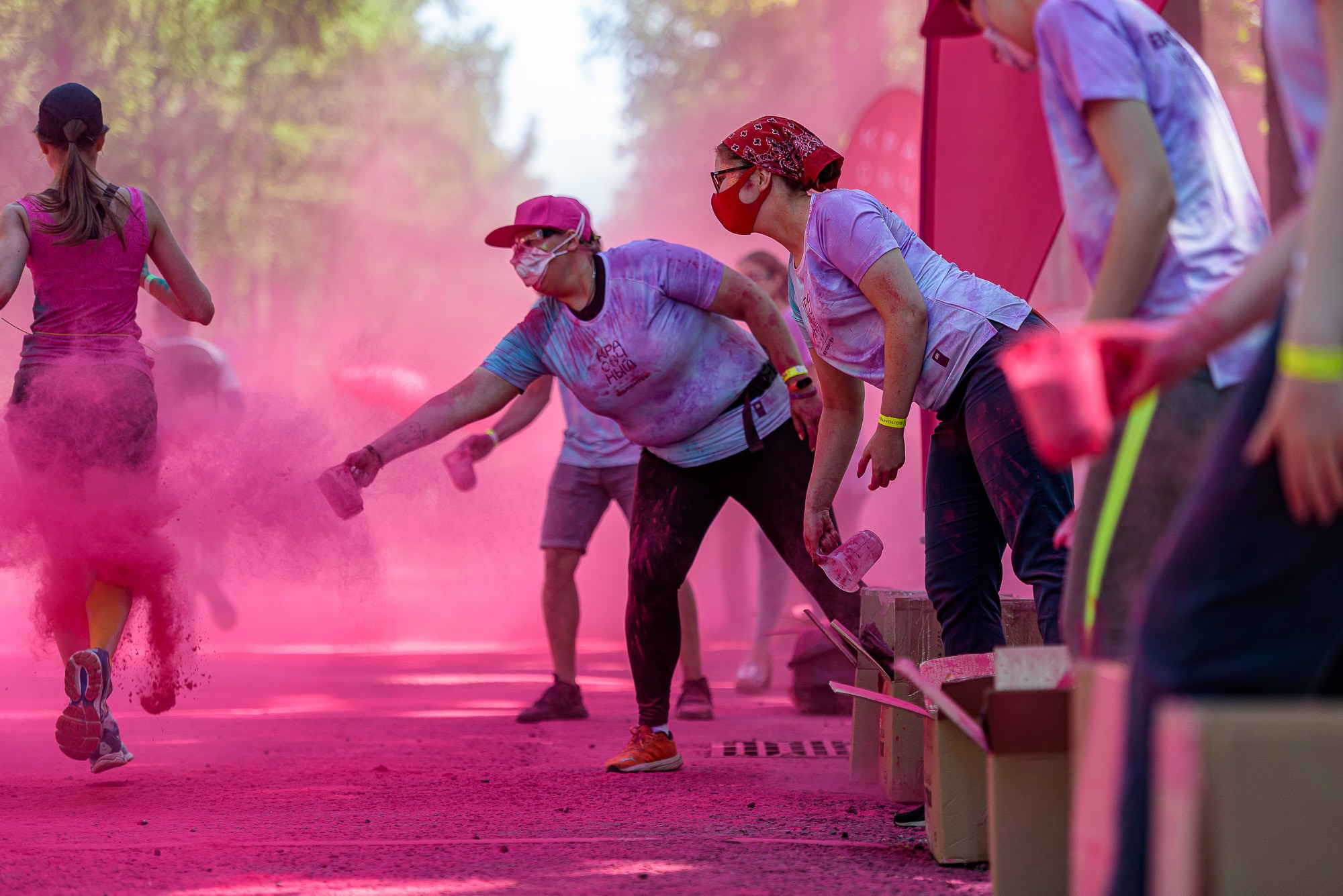 Красочные волонтеры!. Репортажный фотограф Сергей Квартальнов