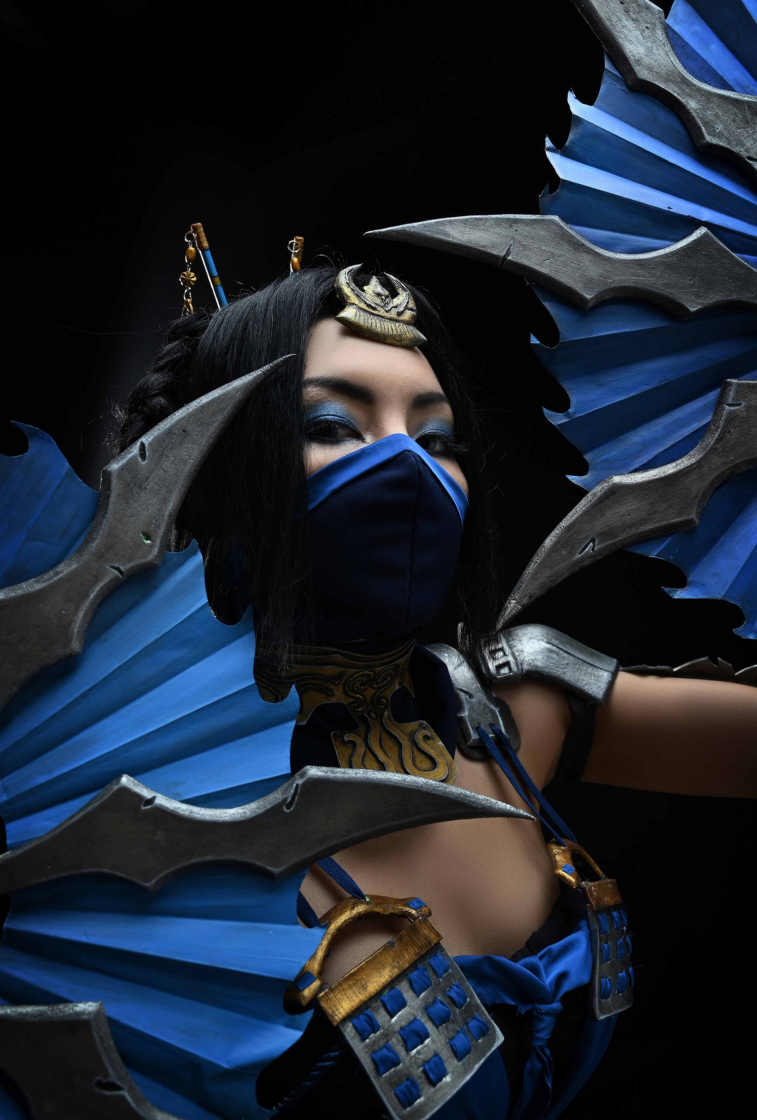 Косплей по игре "Mortal Kombat", Китана
