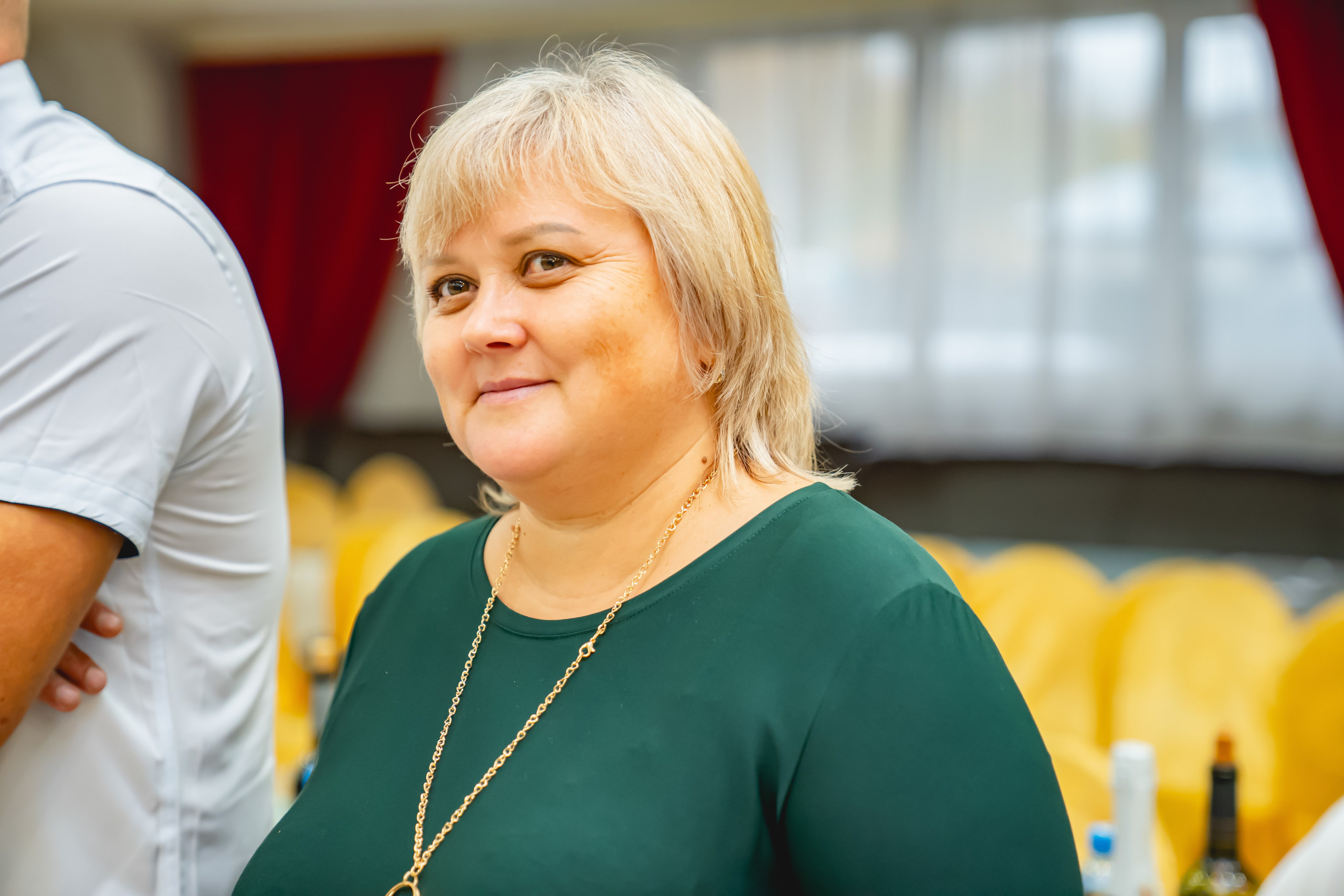 Осенняя Свадьба 2024. Занимаюсь профессиональной фотографией и живу рядом с Байкалом. Работаю в разных жанрах