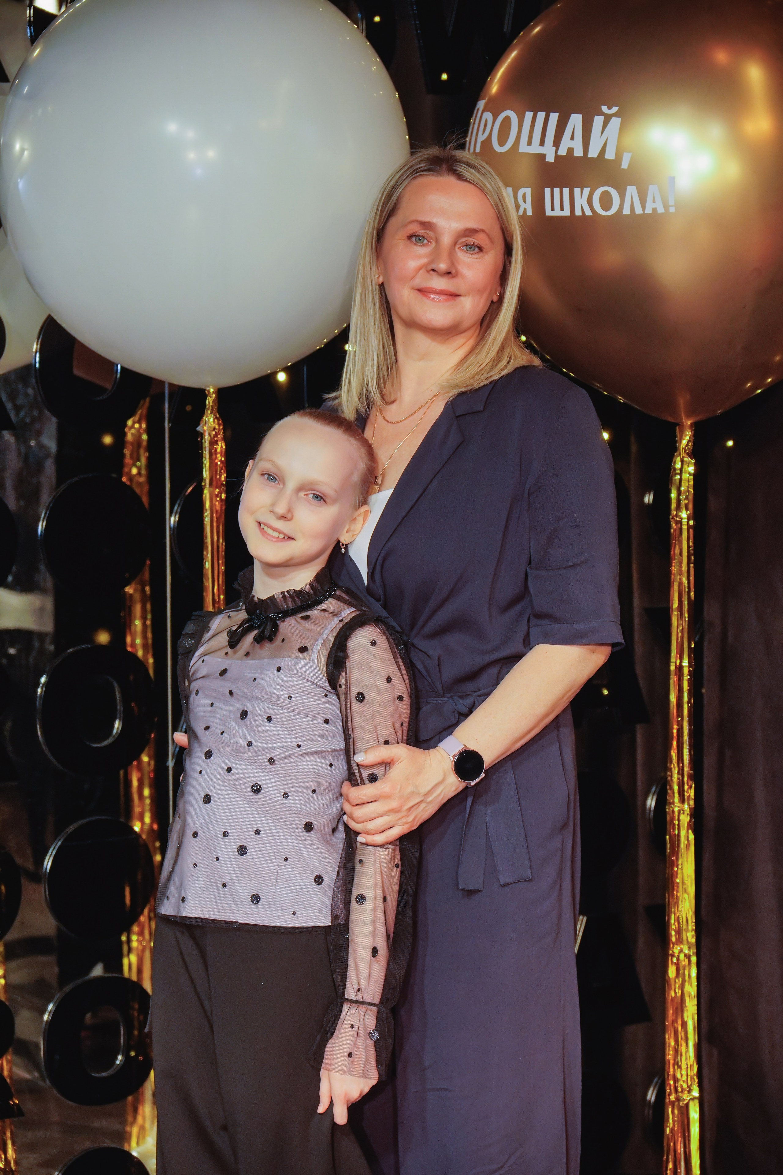 Выпускной. Занимаюсь профессиональной фотографией и живу рядом с Байкалом. Работаю в разных жанрах