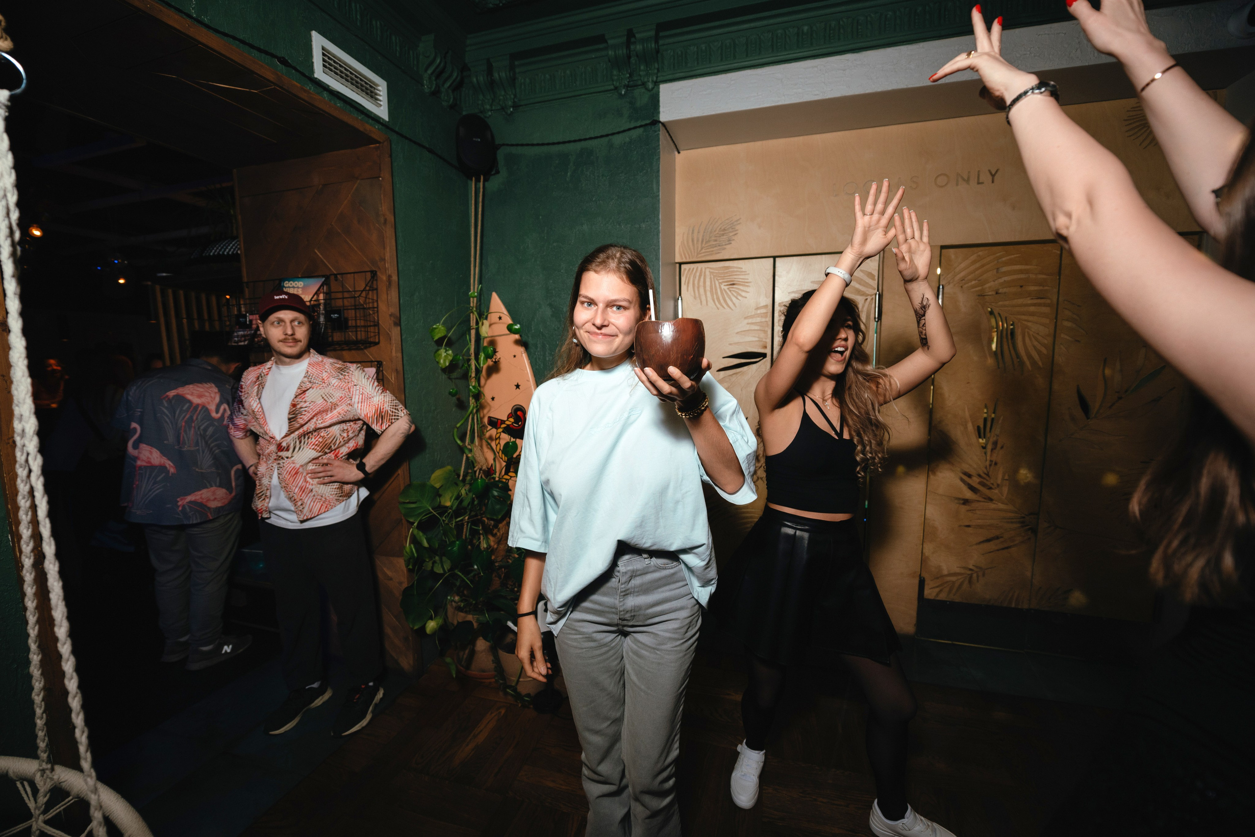 День рождения в баре ПИРС 28. Фотограф Элина Брусенцева