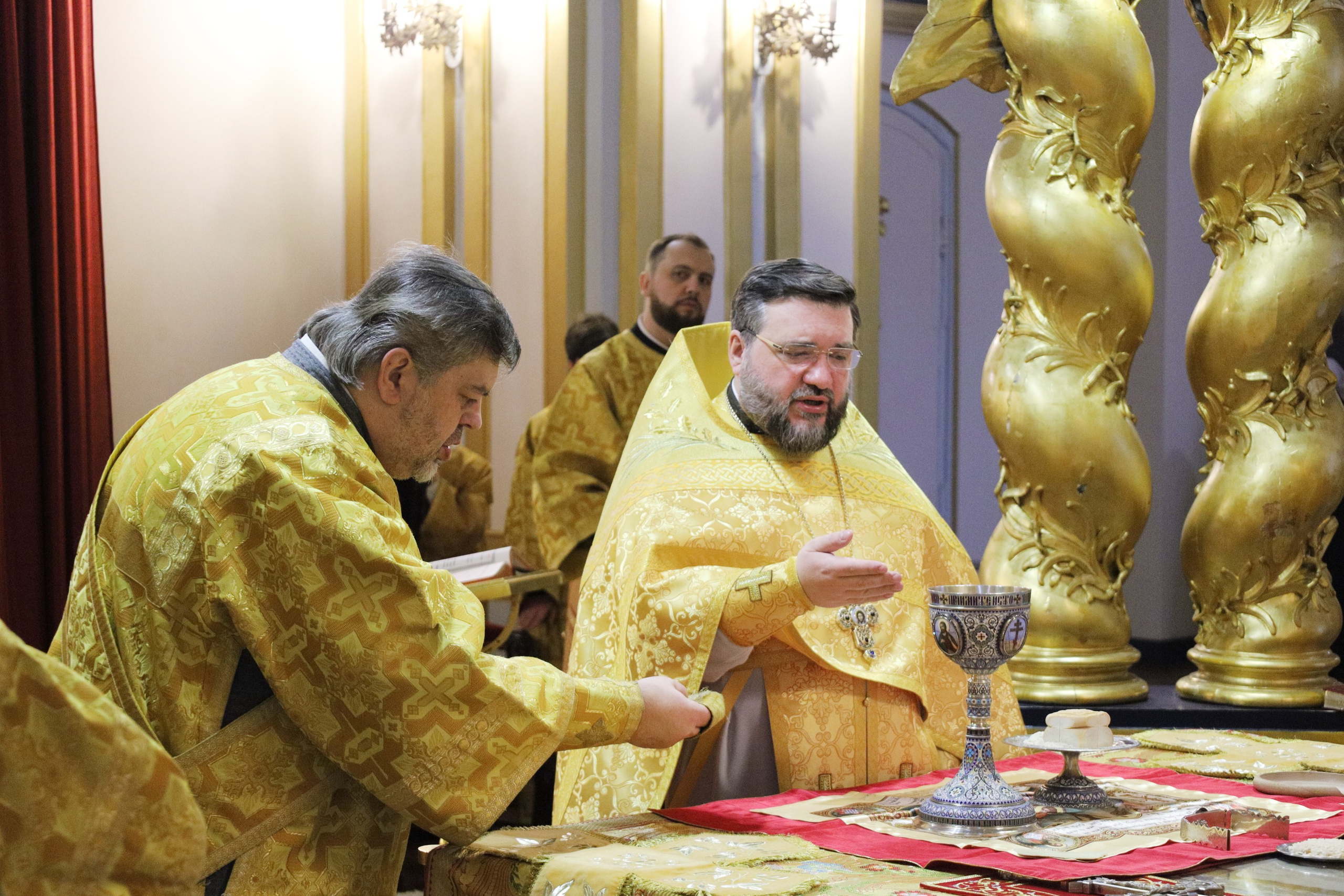 НЕДЕЛЯ 23-Я ПО ПЯТИДЕСЯТНИЦЕ. НИКОЛО-БОГОЯВЛЕНСКИЙ МОРСКОЙ СОБОР